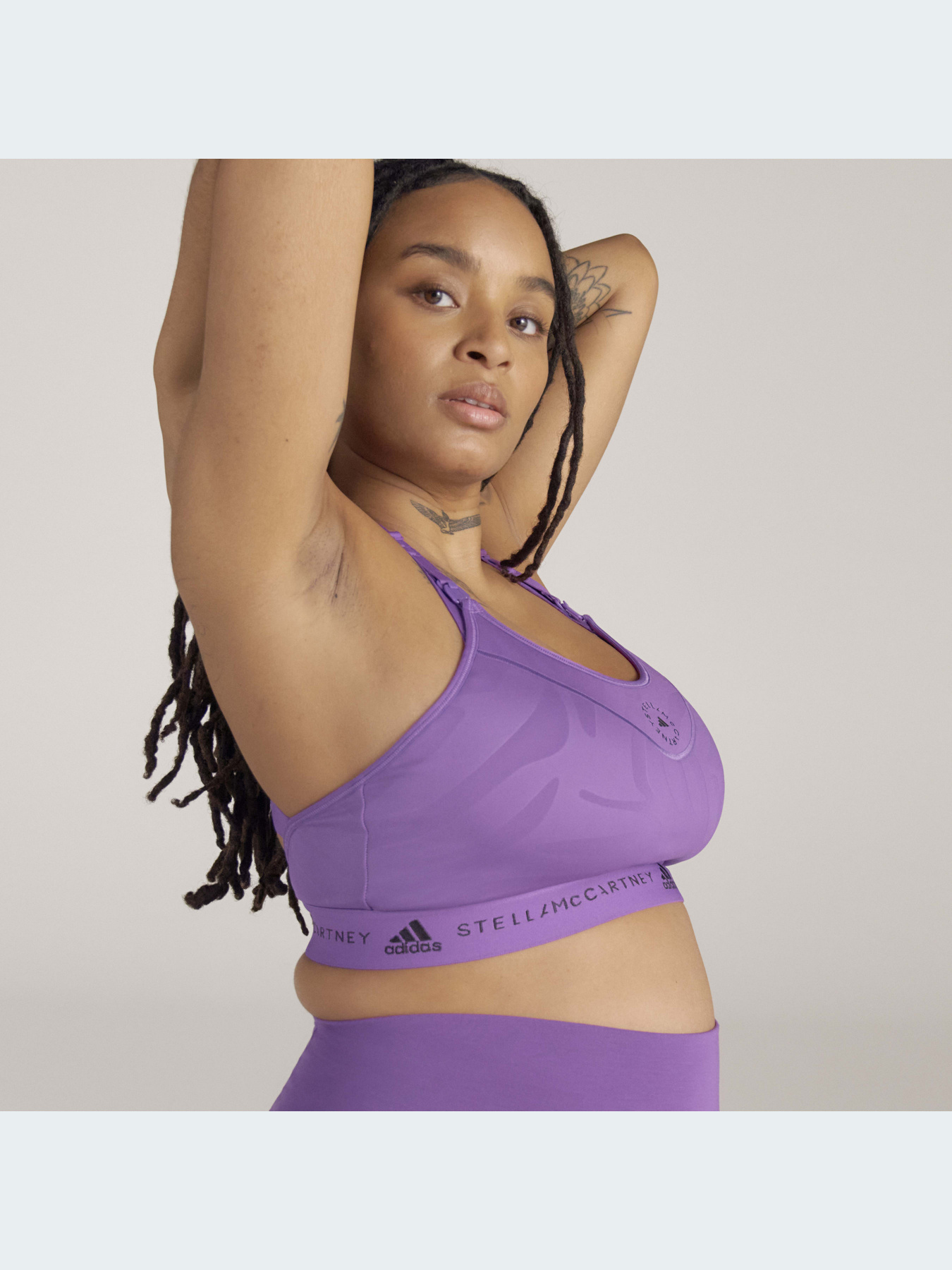 Топ спортивний Adidas модель HI6021 Фото