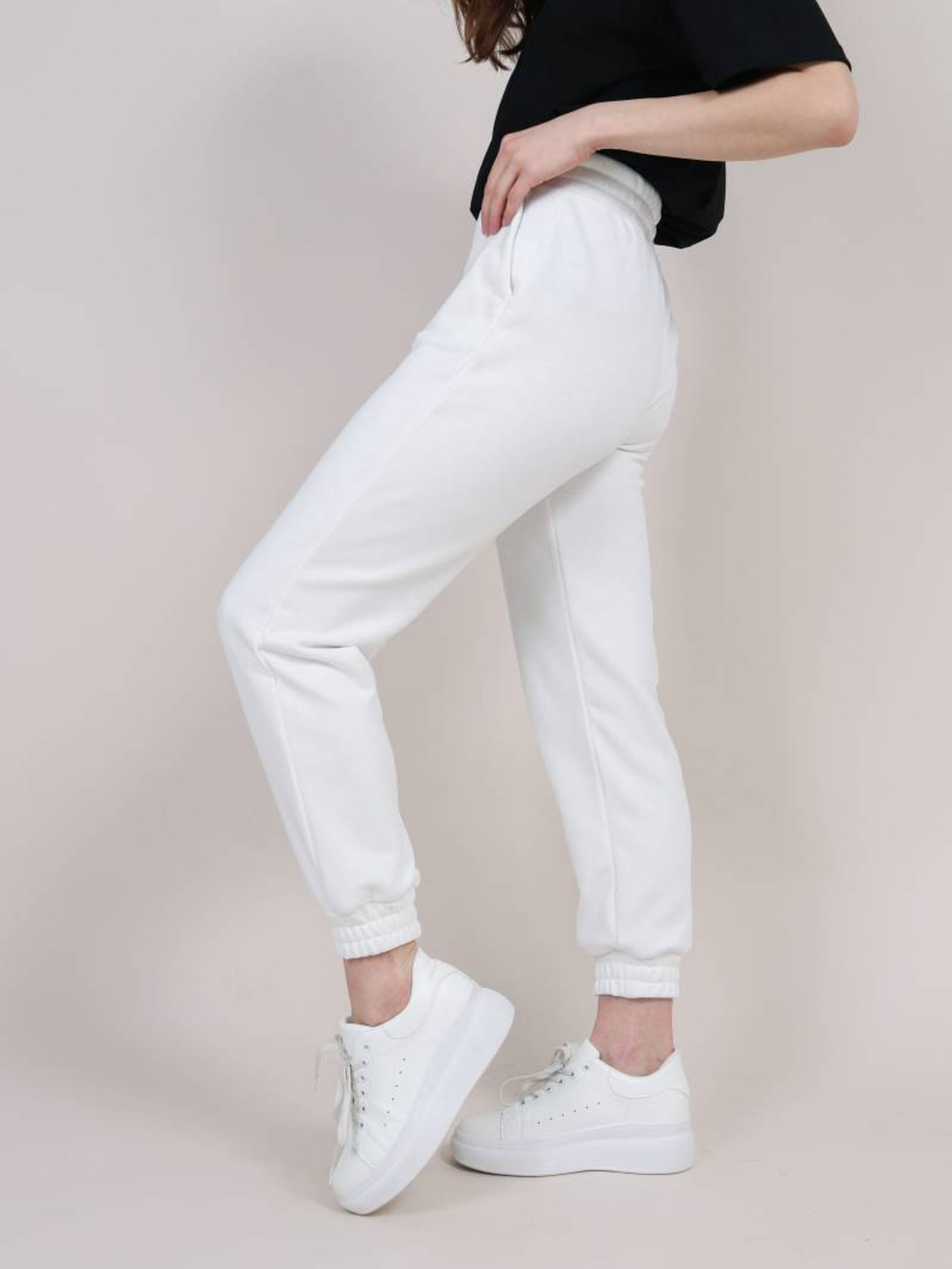 Джогери Romashka Джакарта модель 205016305072 Джогери Romashka Джакарта модель 205016305072 Фото