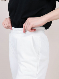 Джогери Romashka Джакарта модель 205016305072 Джогери Romashka Джакарта модель 205016305072 Фото