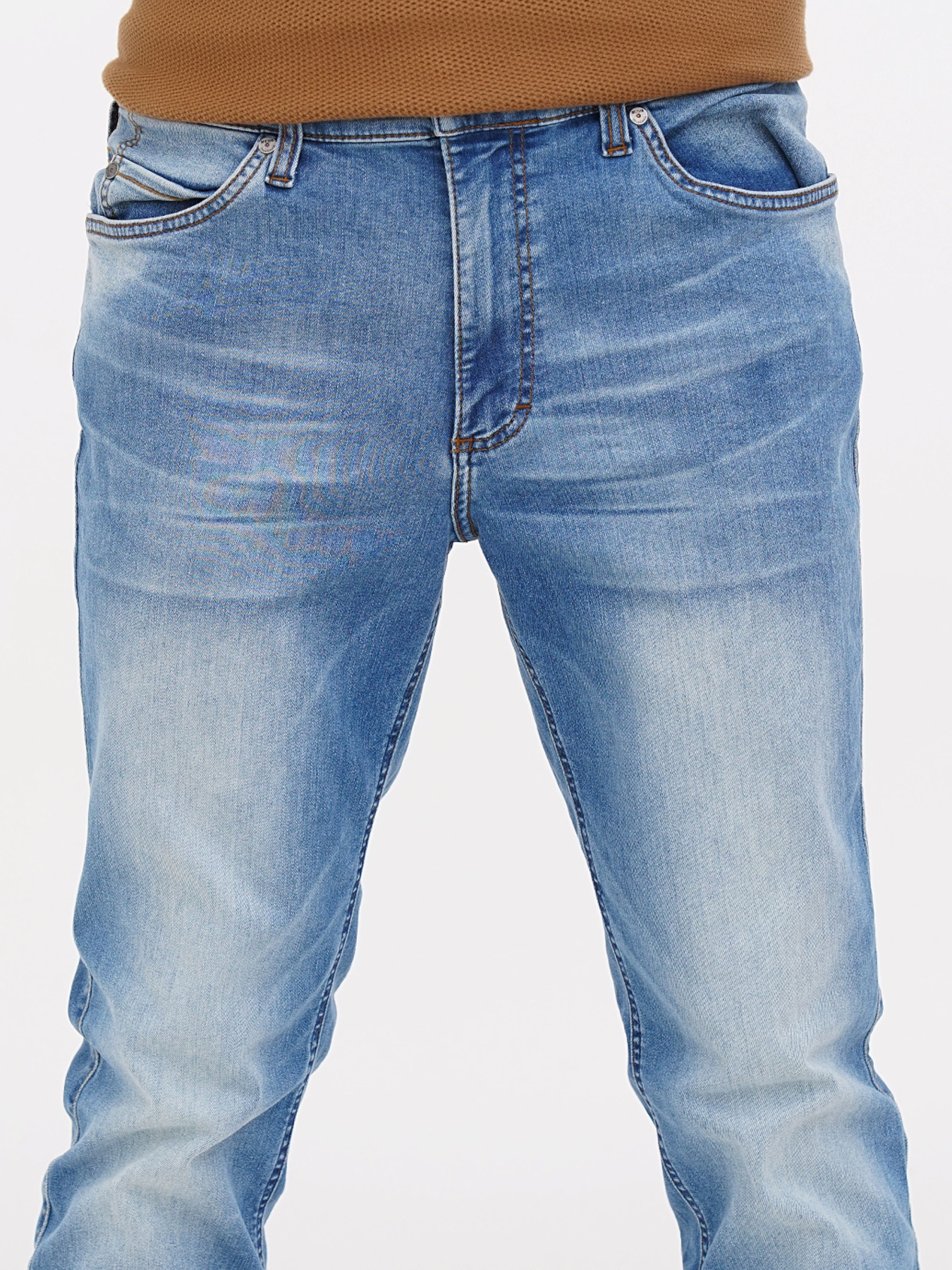 Завужені джинси Mustang Jeans Oregon Slim K модель 5005229 Фото