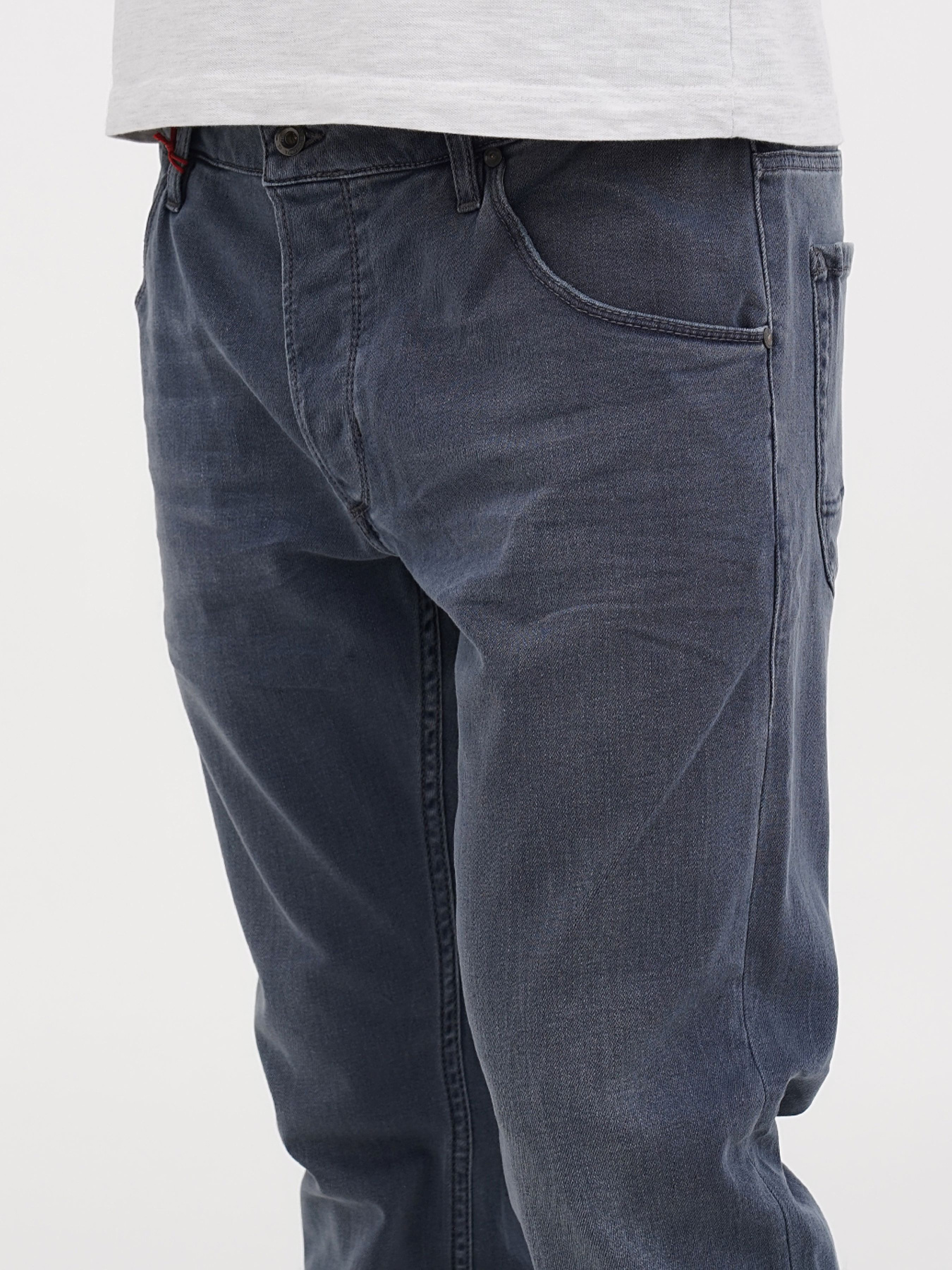 Зауженные джинсы Mustang Jeans модель 4006201 Фото