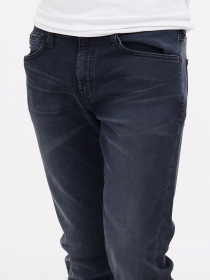 Зауженные джинсы Mustang Jeans модель 5008351 Фото