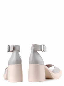 Босоніжки LeBERDES модель 00000016077 Босоніжки LeBERDES модель 00000016077 Фото