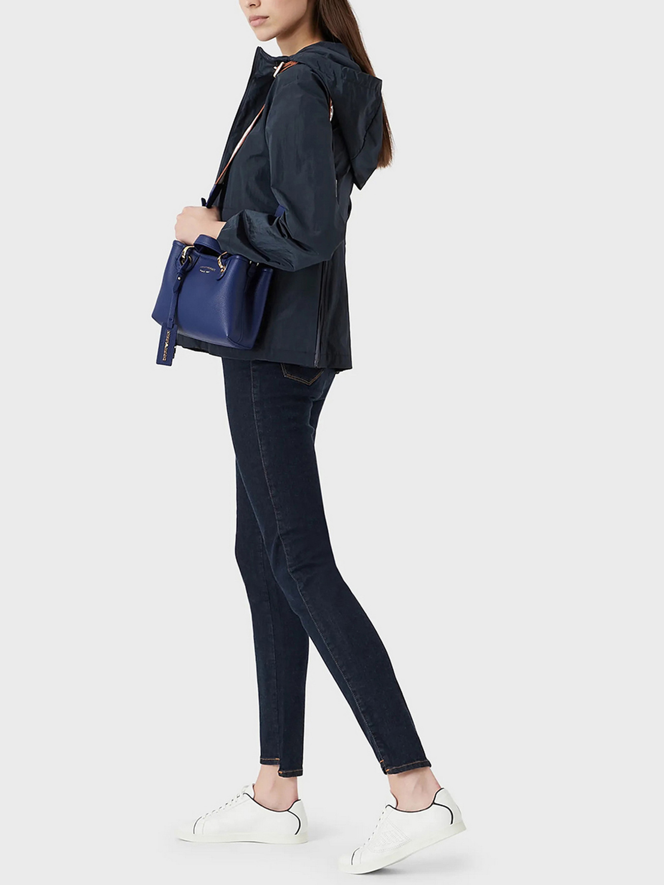 Куртки и дубленки Emporio Armani модель 3L2B66-2NKLZ-0926 Фото