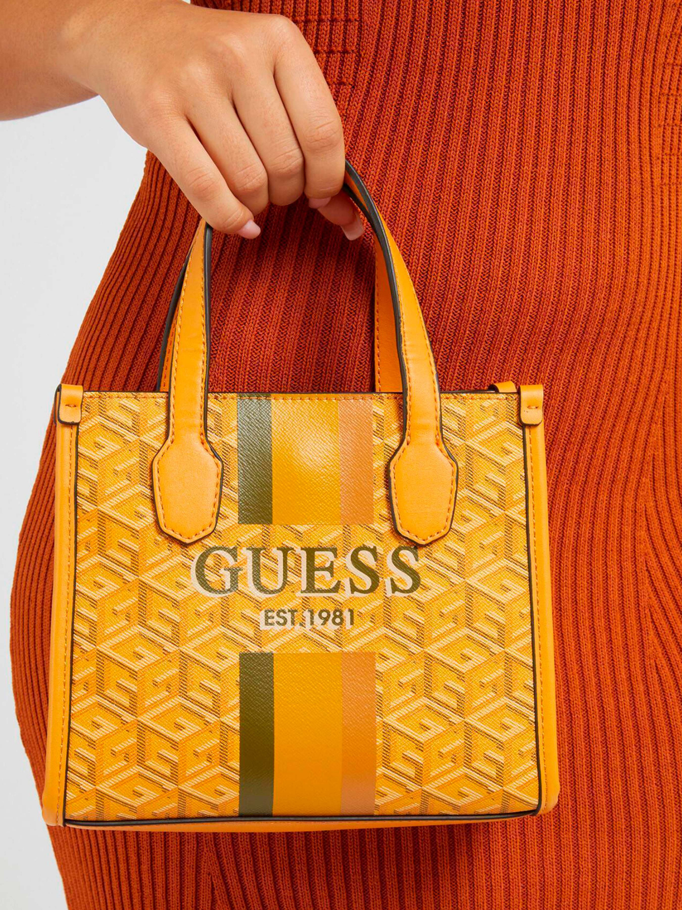 Сумки GUESS модель HWSC86-65770-YWL Фото