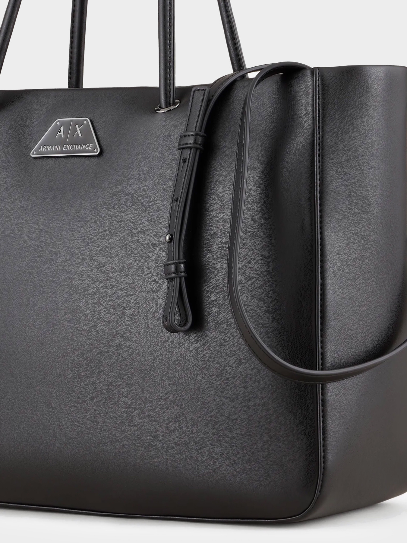 Сумки Armani Exchange модель 942902-3R784-00020 Фото