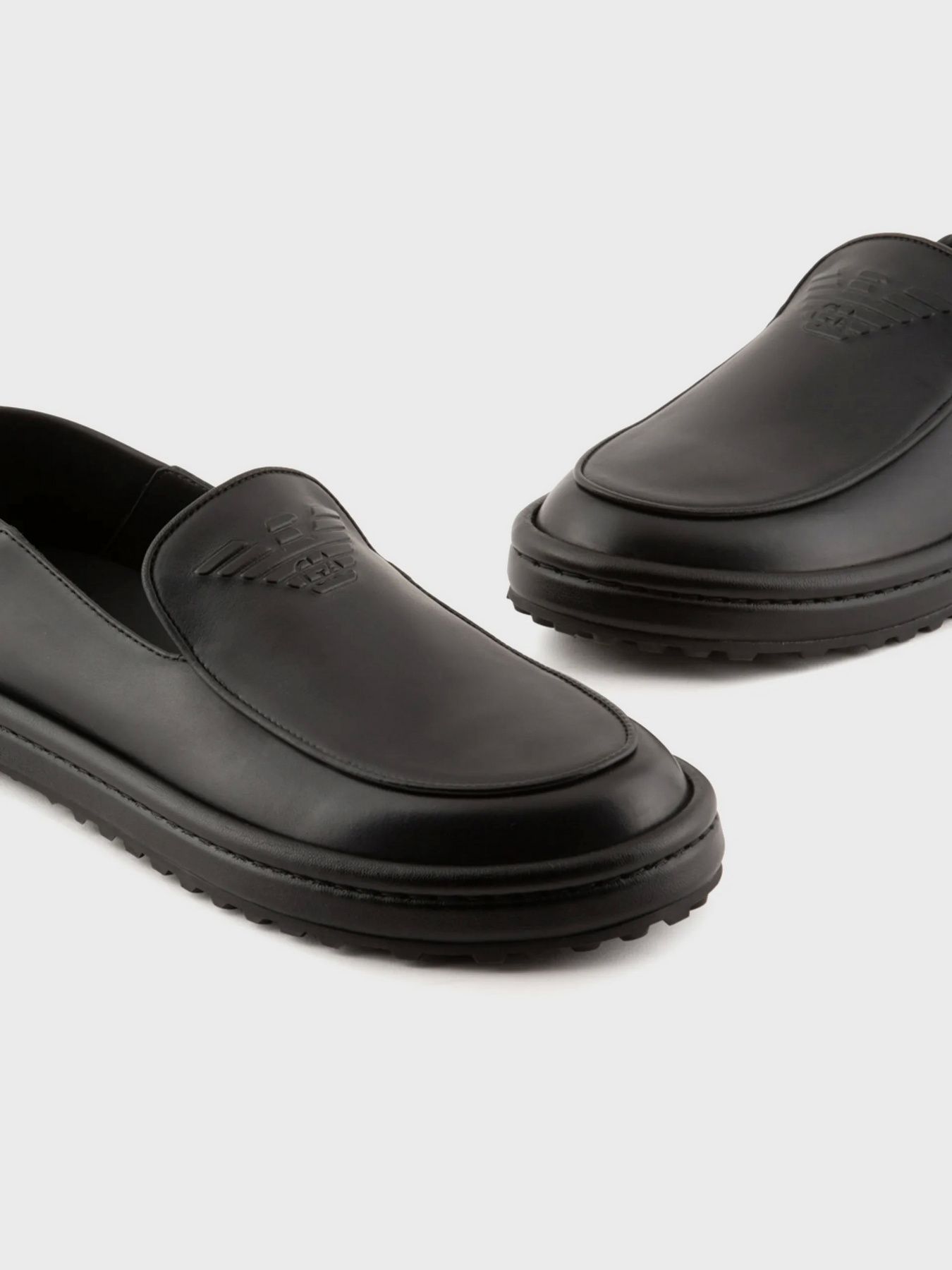 Туфли и лоферы Emporio Armani модель X4J109-XF668-00002 Фото