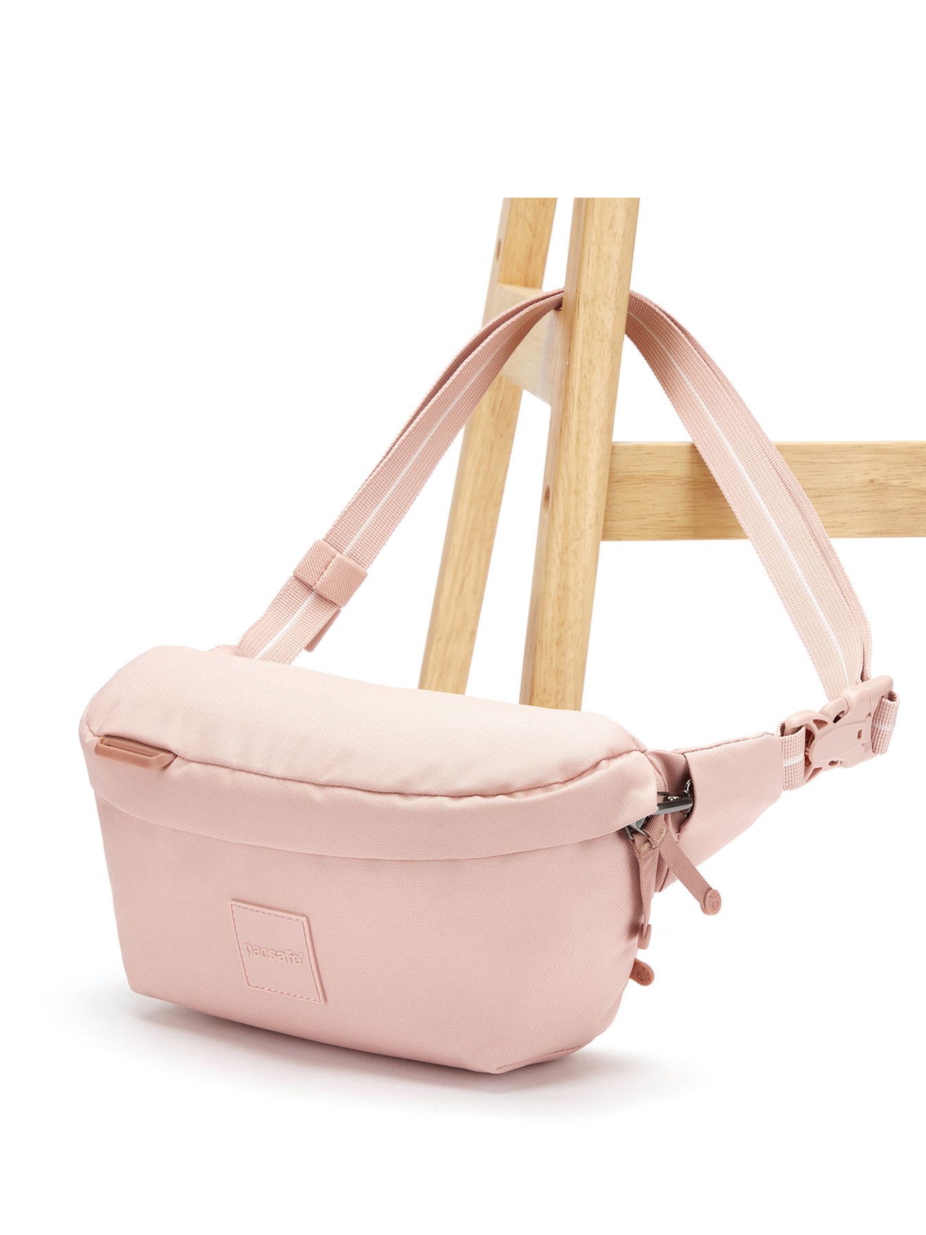 Поясная сумка Pacsafe Go модель 35100333 Фото