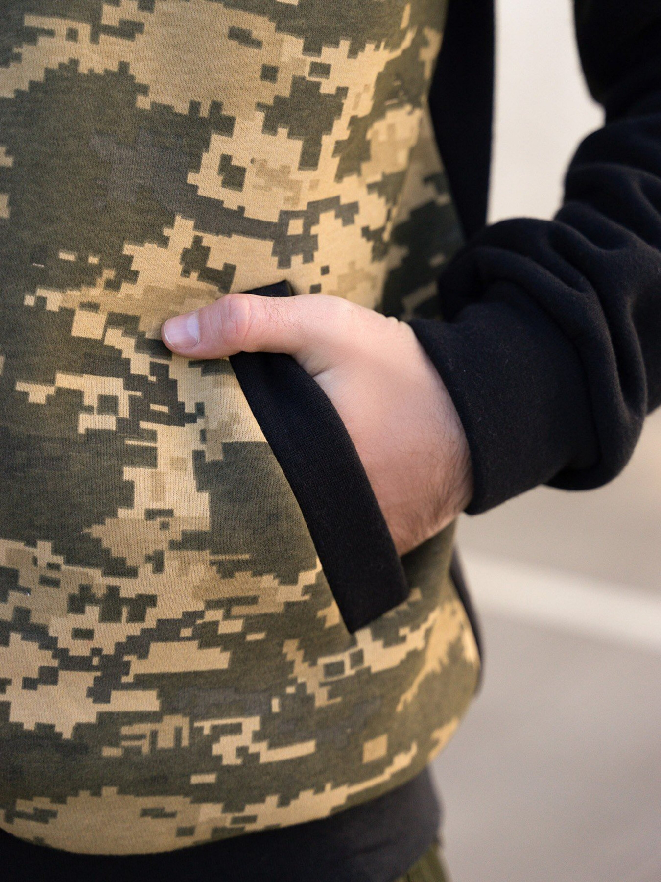 Кофта ISSA Plus модель GN-489_black Кофта ISSA Plus модель GN-489_black Фото