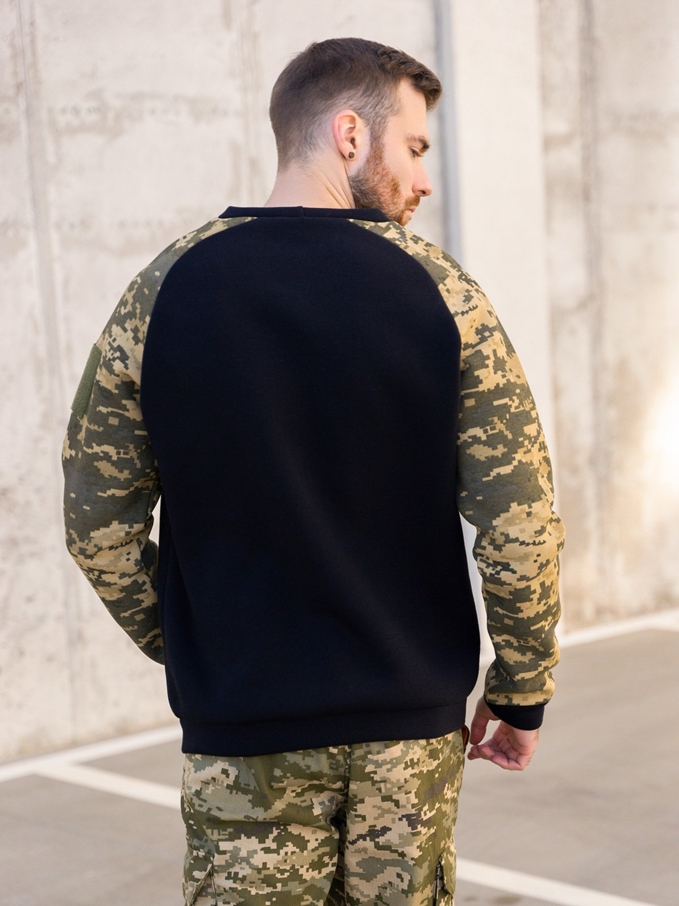 Свитшот ISSA Plus модель GN-490_black Фото