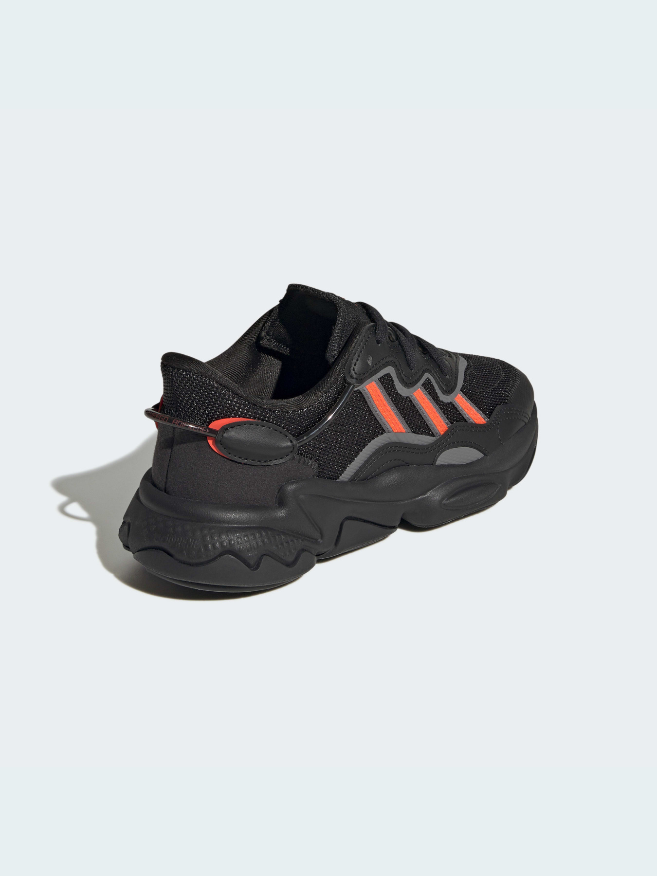 Кроссовки Adidas Ozweego модель GV8888 Фото