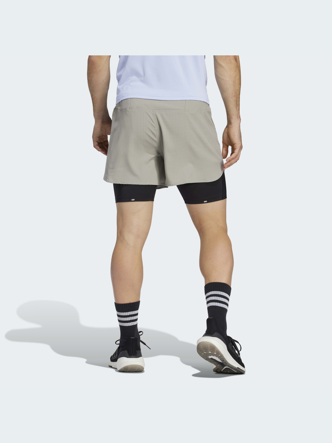 Шорти спортивні Adidas модель IB8933 Фото