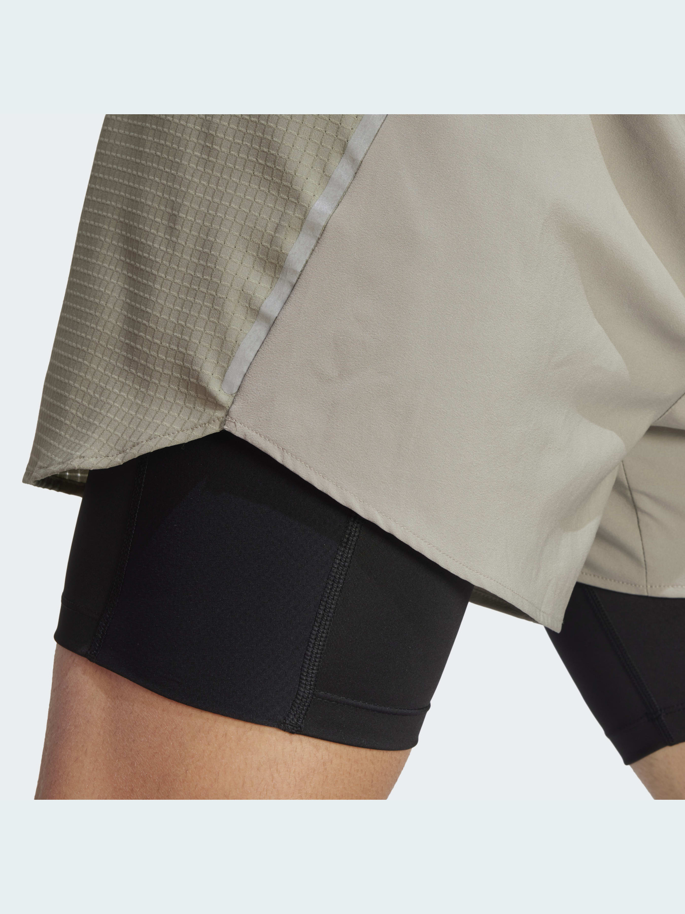 Шорты спортивные Adidas модель IB8933 Шорты спортивные Adidas модель IB8933 Фото