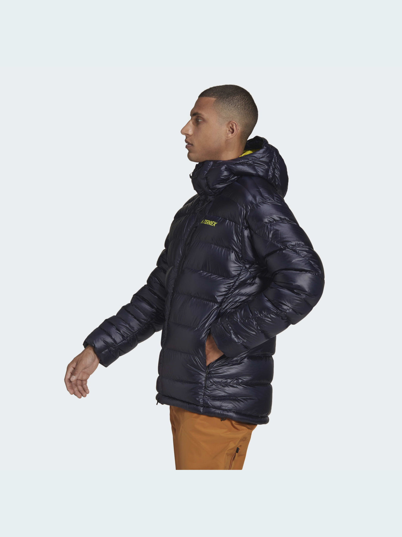 Демисезонная куртка Adidas модель H28195 Демисезонная куртка Adidas модель H28195 Фото