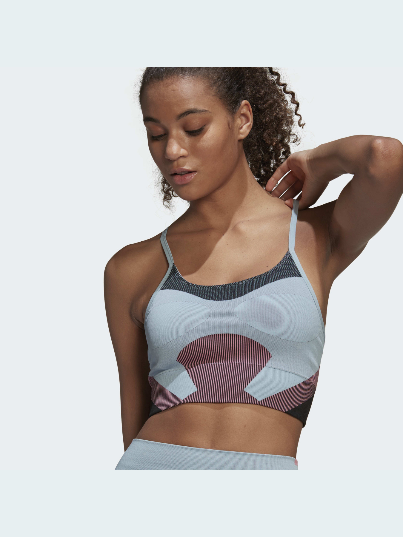 Спортивный топ Adidas модель HG8784 Фото