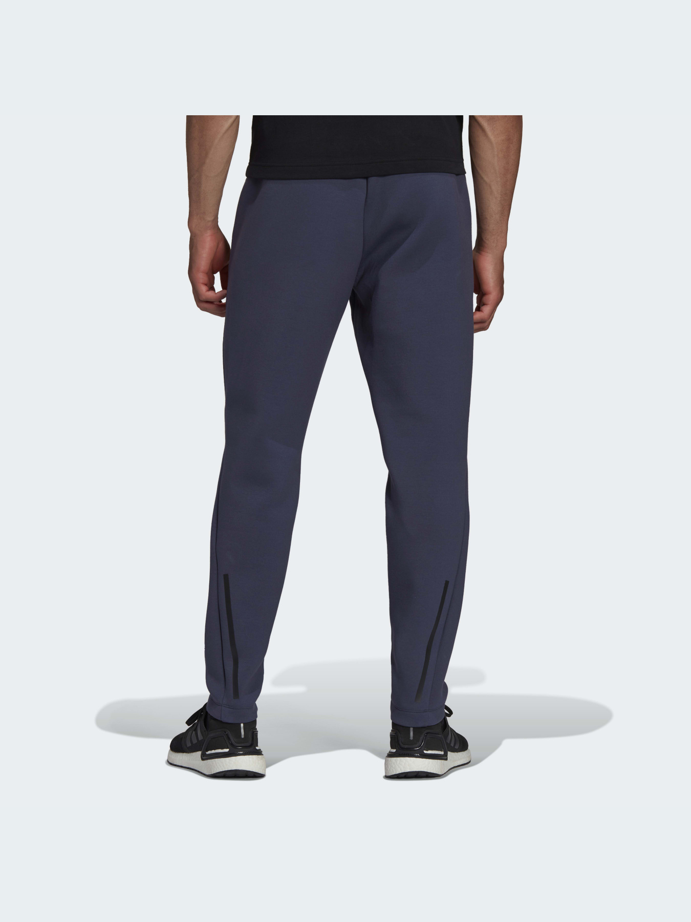 Штаны спортивные Adidas модель HC5782 Штаны спортивные Adidas модель HC5782 Фото