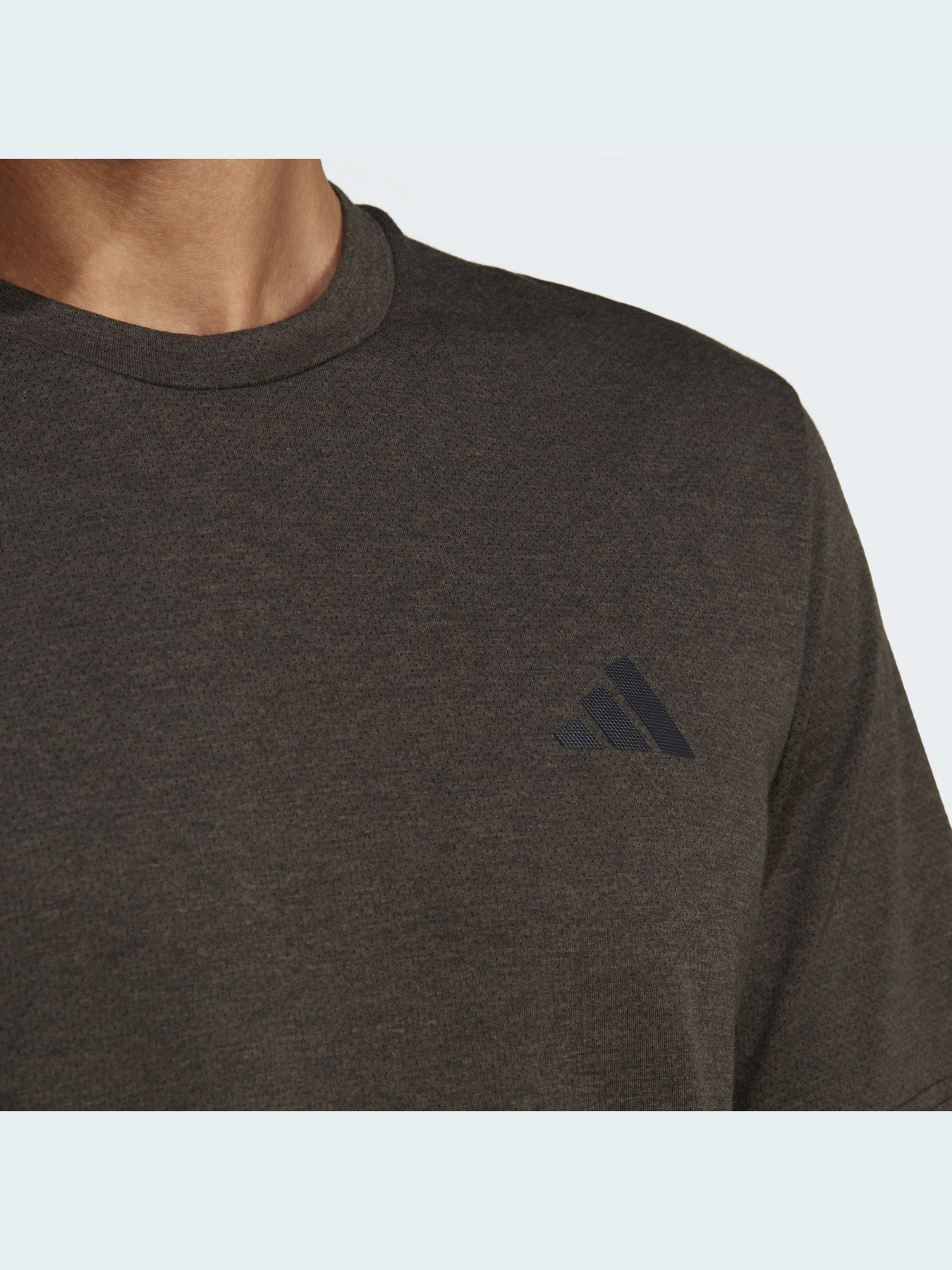 Спортивная футболка Adidas модель IC7425 Фото