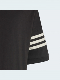 Футболка Adidas Adicolor модель HK9701 Футболка Adidas Adicolor модель HK9701 Фото