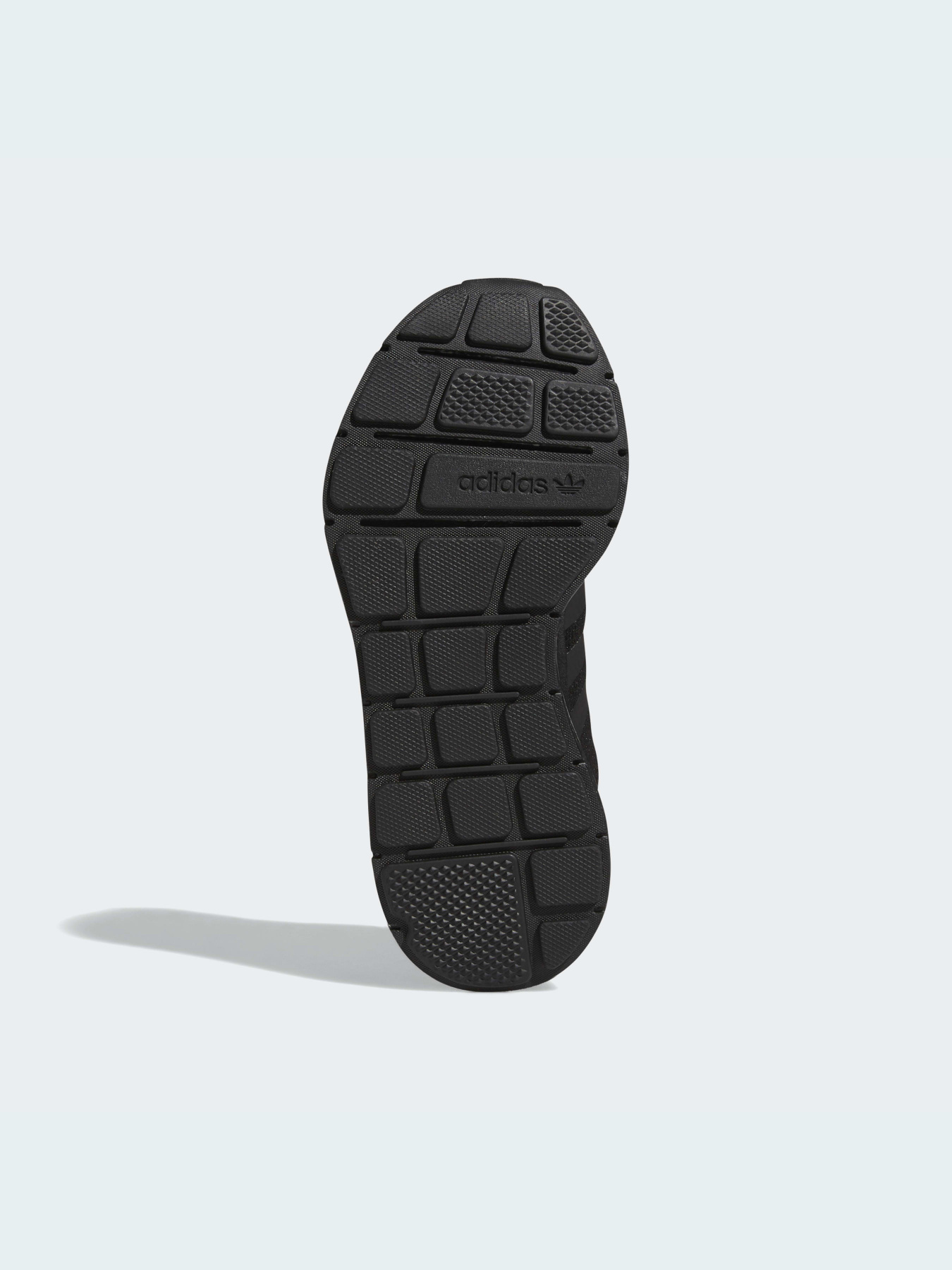 Кросівки повсякденні Adidas Swift модель FY2153 Фото