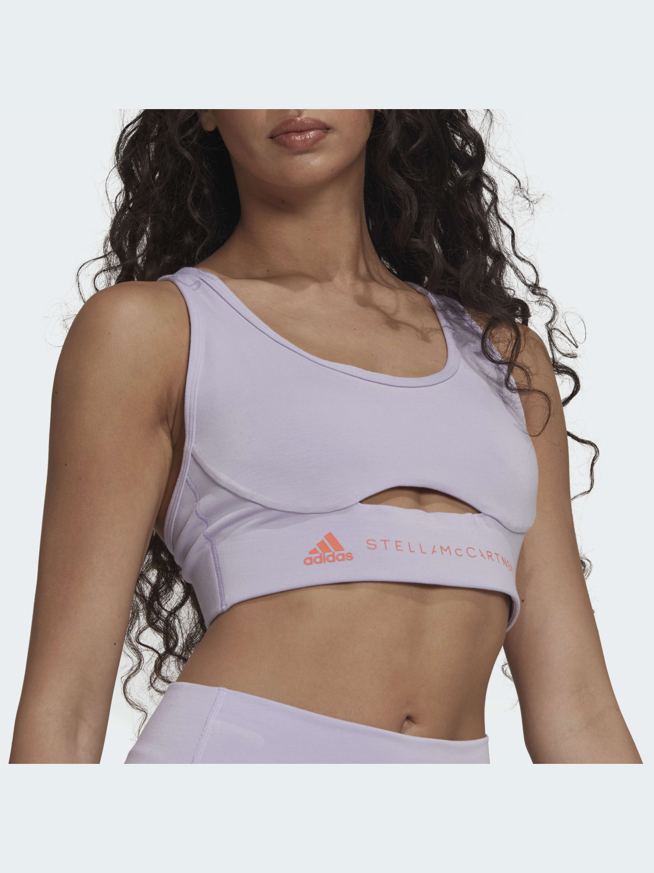 Топ спортивный Adidas модель HM3848 Фото