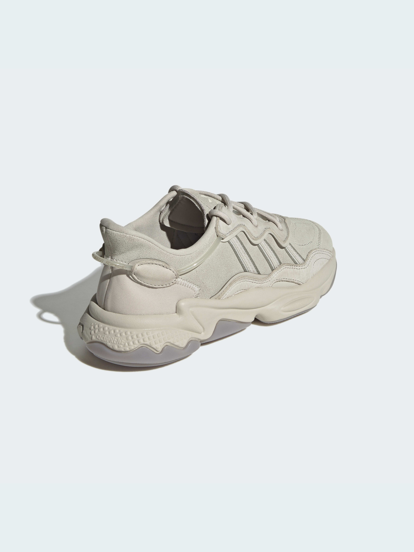 Кросівки повсякденні Adidas Ozweego модель GY6177 Фото