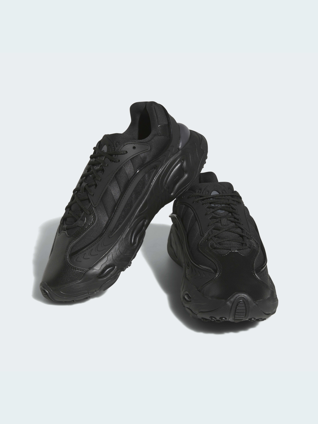 Кроссовки Adidas Ozweego модель GX4506 Фото