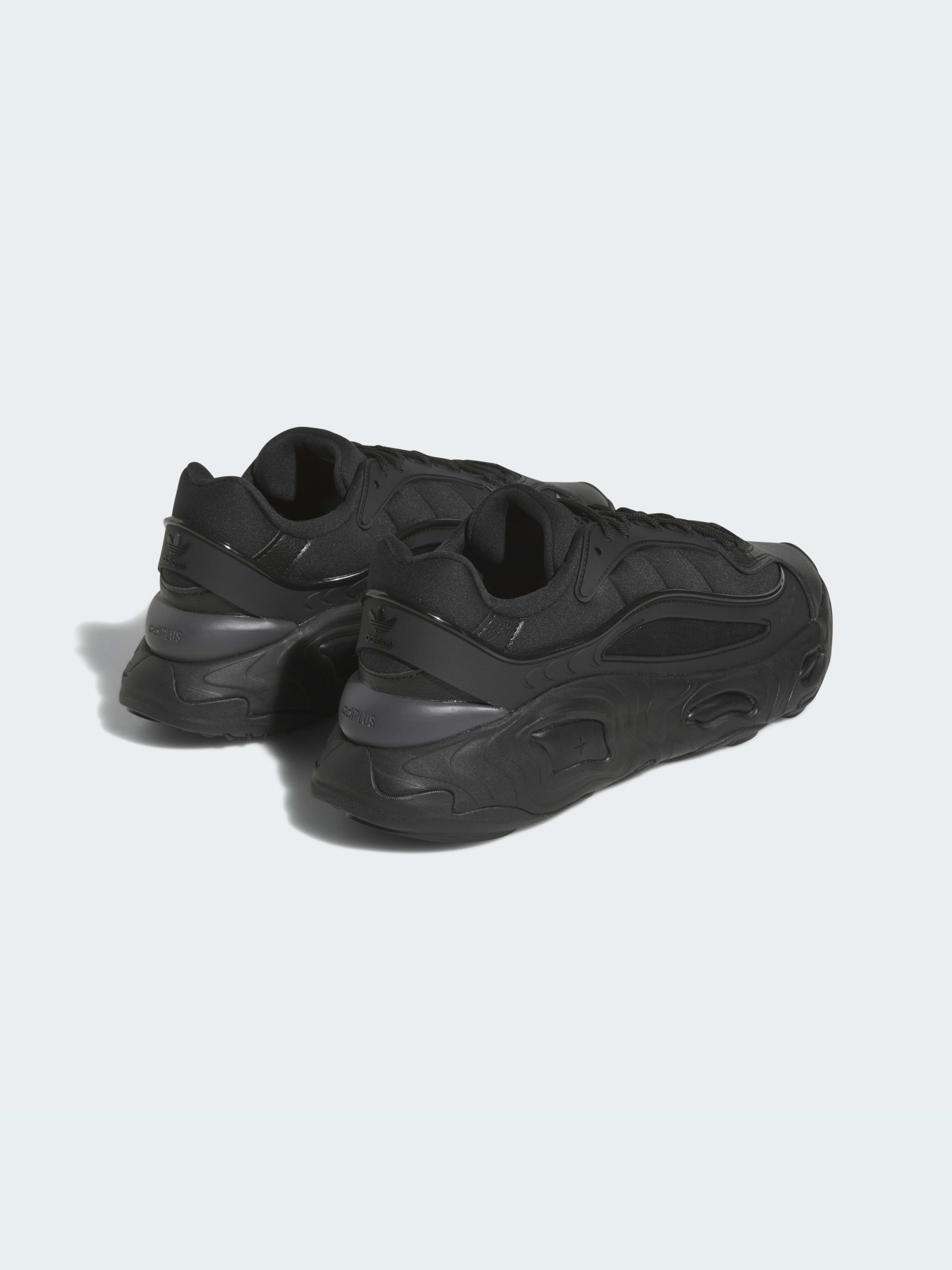 Кроссовки Adidas Ozweego модель GX4506 Фото