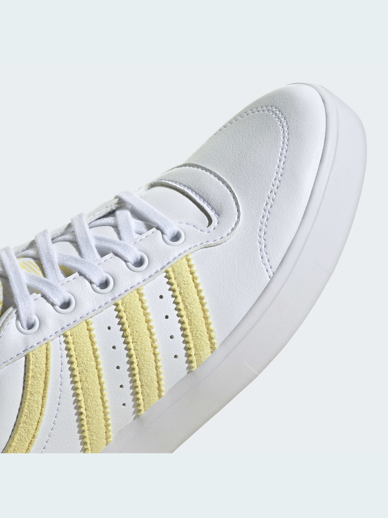 Кроссовки повседневные Adidas модель GX8162 Фото