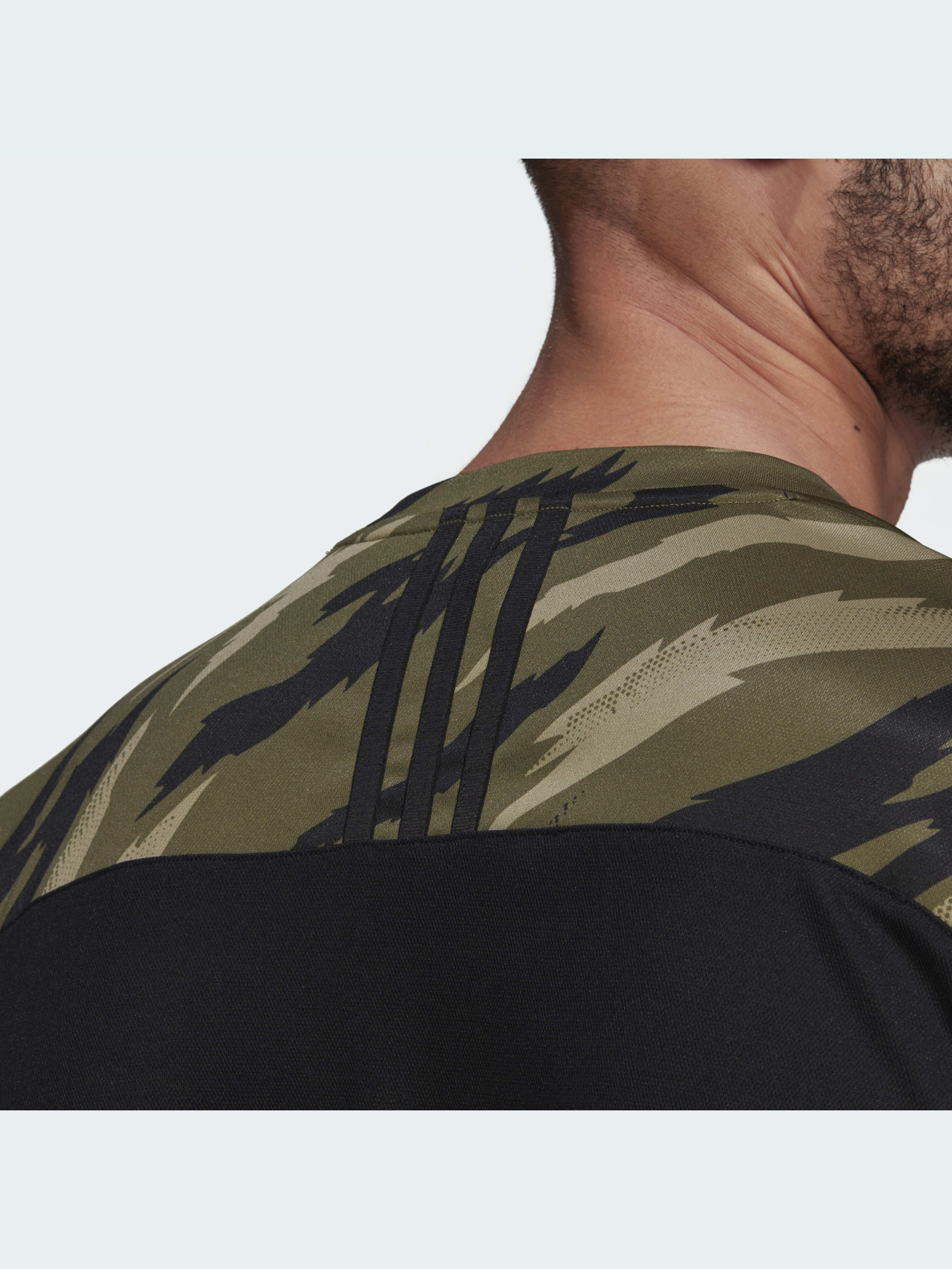 Футболка спортивная Adidas модель HD4318 Футболка спортивная Adidas модель HD4318 Фото