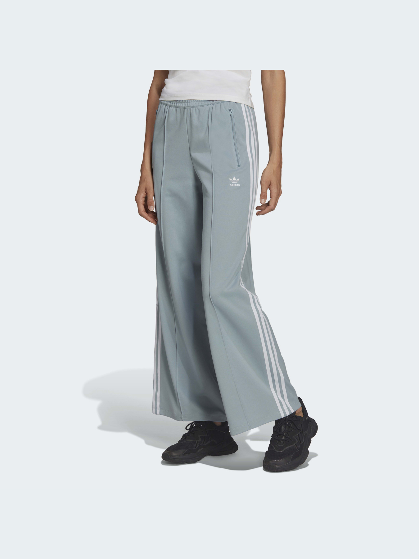 Повседневные штаны Adidas Adicolor модель HC1928 Фото