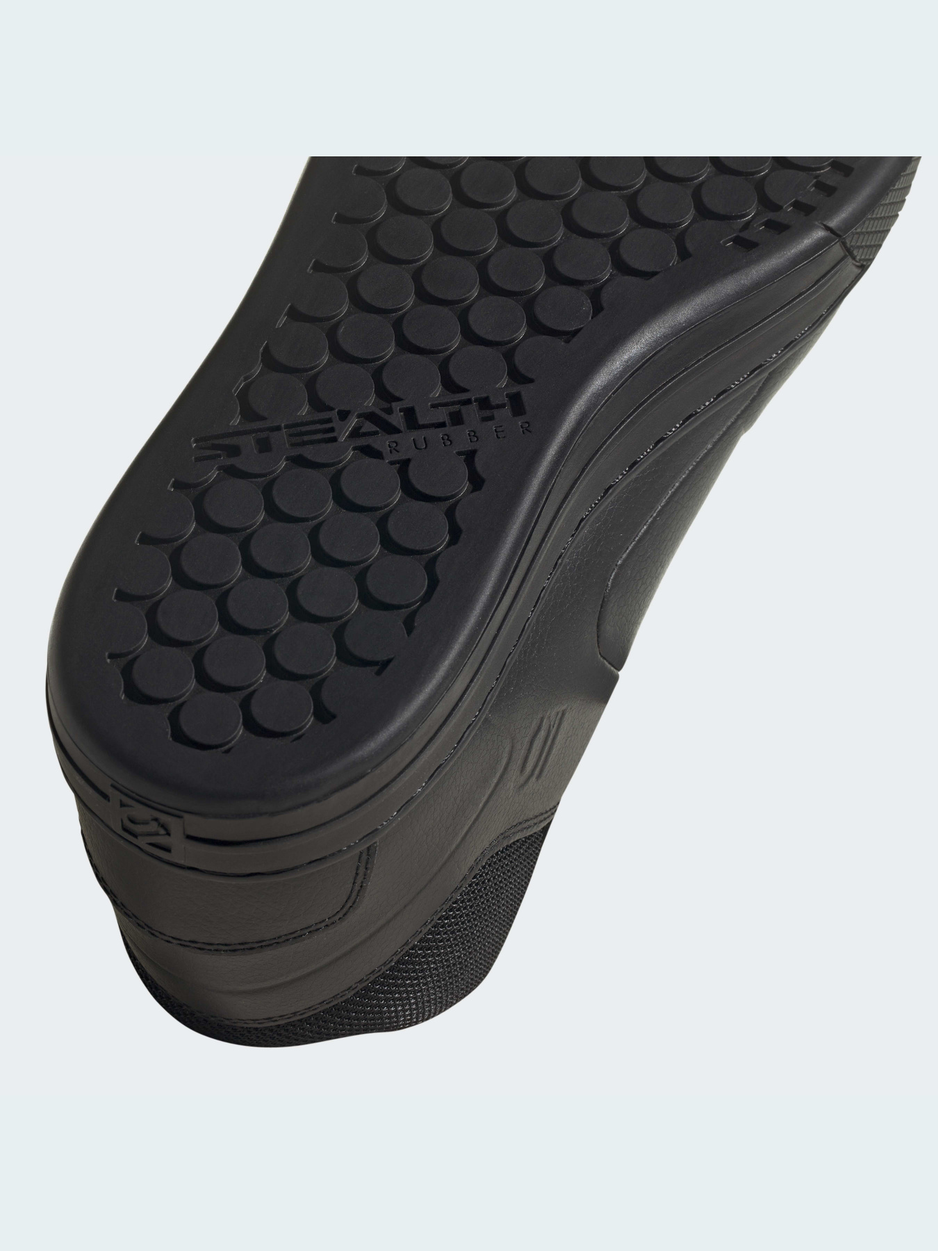 Кроссовки повседневные Adidas модель FY9304 Кроссовки повседневные Adidas модель FY9304 Фото