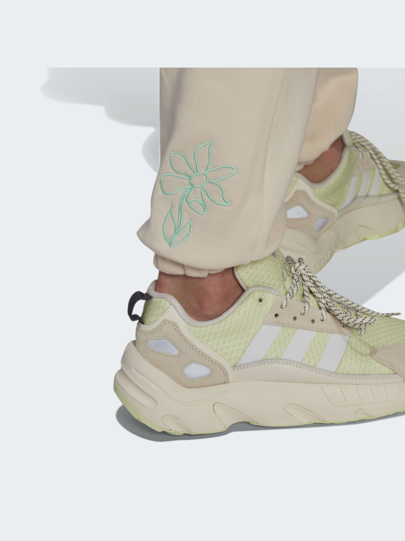 Джогери Adidas Graphics модель HI6010 Фото