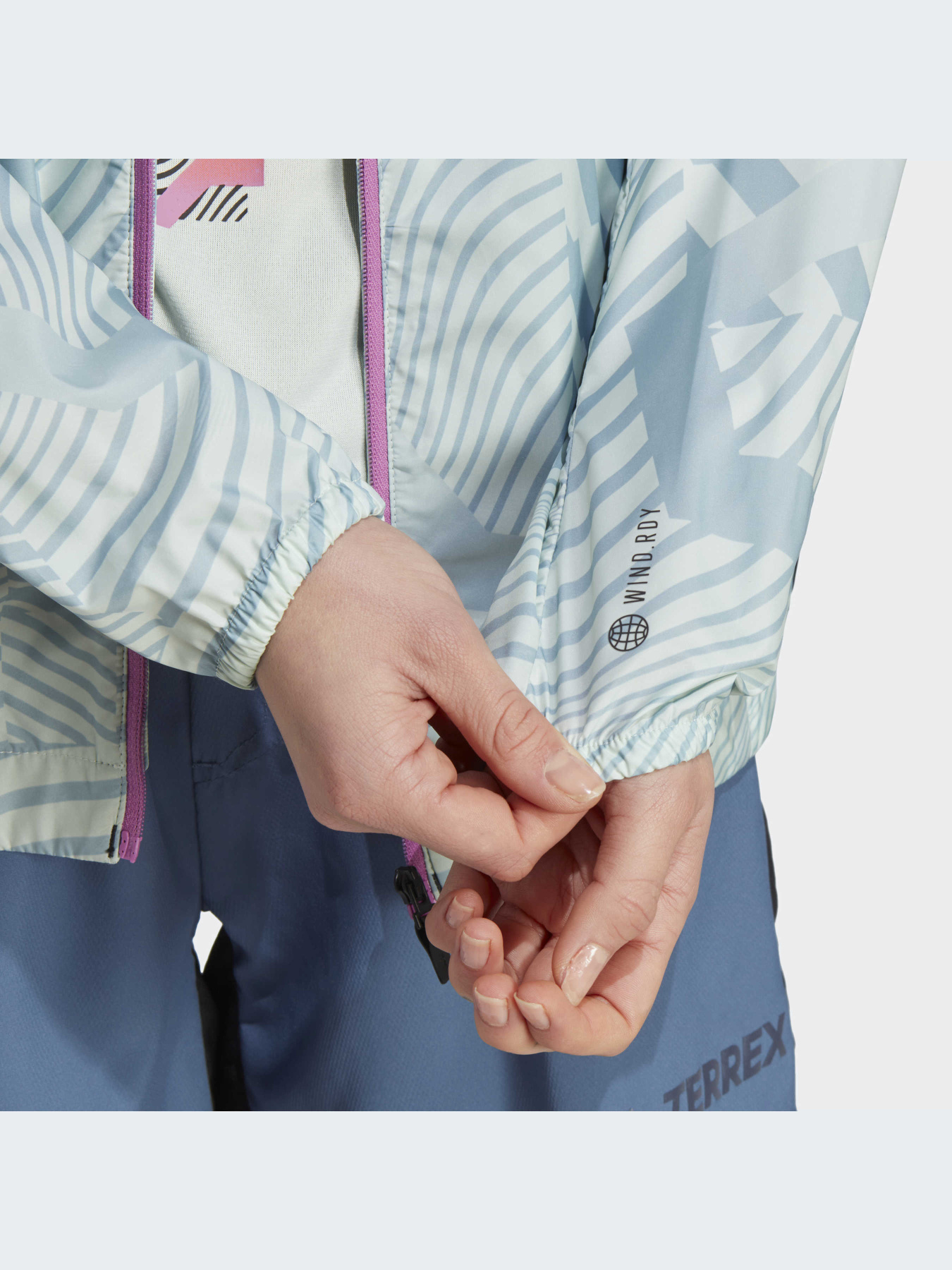 Вітровка Adidas модель HF9294 Фото