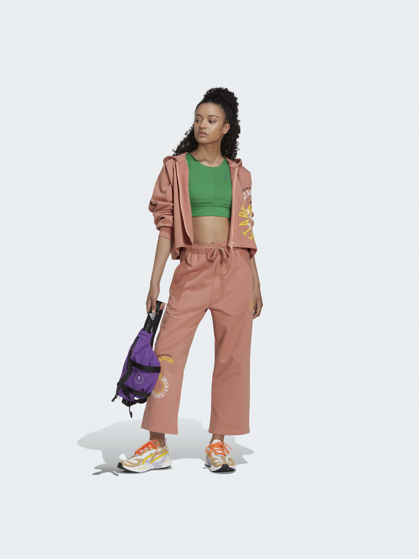 Штаны спортивные Adidas модель IB5879 Штаны спортивные Adidas модель IB5879 Фото