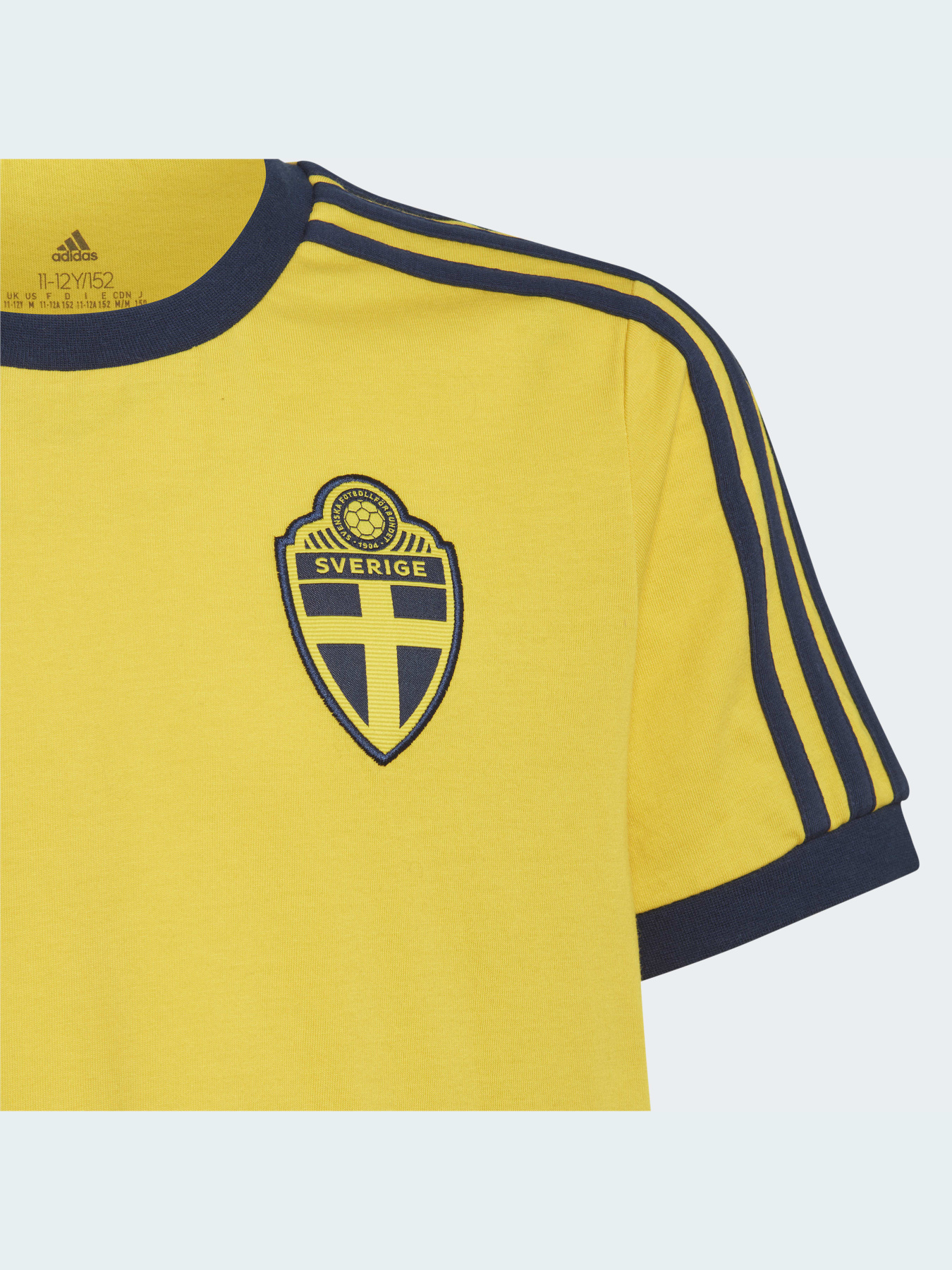 Спортивна футболка Adidas модель HE1428 Спортивна футболка Adidas модель HE1428 Фото