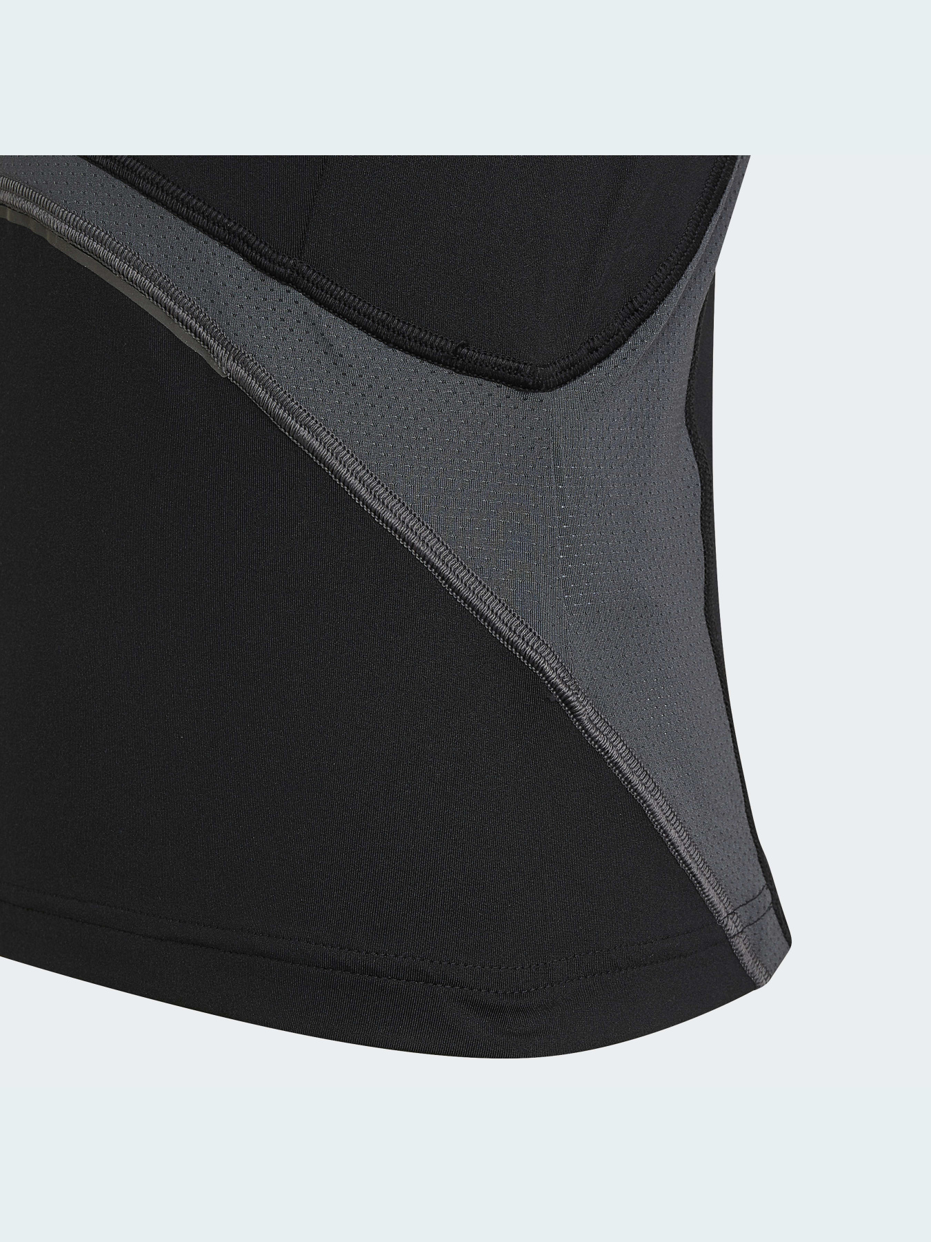 Спортивная майка Adidas модель HM4424 Фото