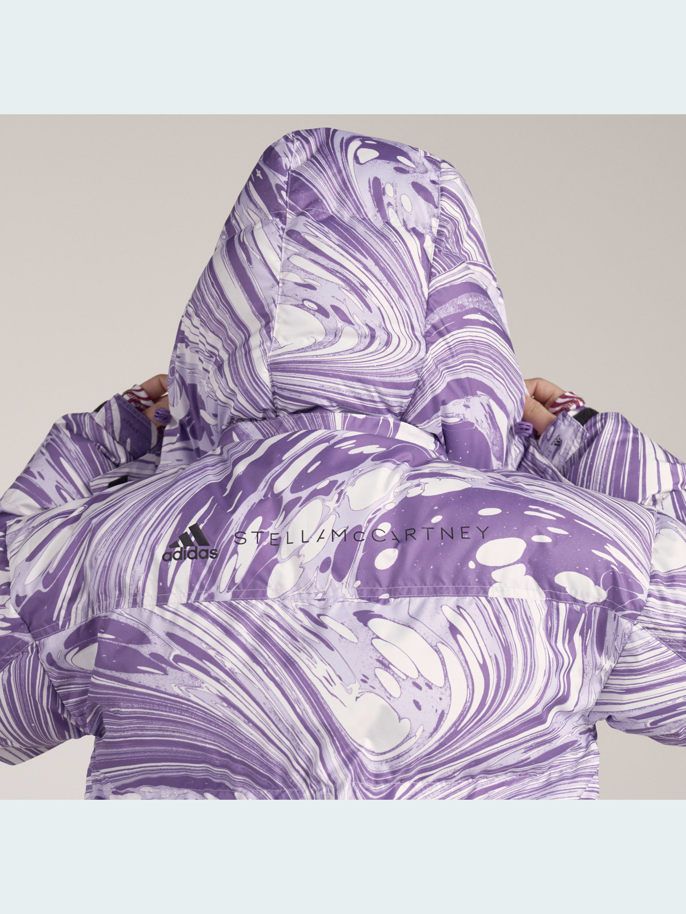 Зимова куртка Adidas модель HG6899 Фото