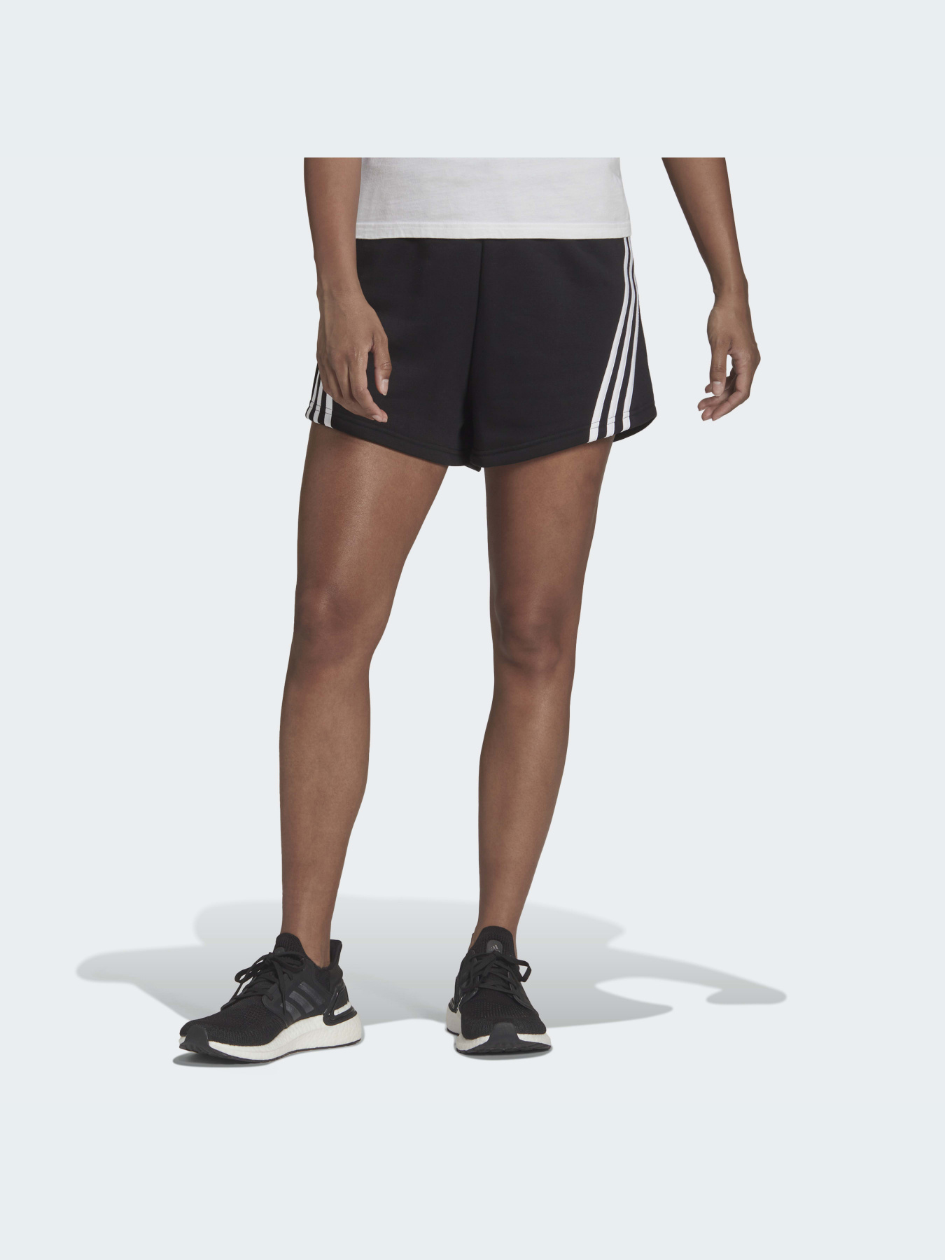 Повседневные шорты Adidas 3 Stripes модель H57305 Повседневные шорты Adidas 3 Stripes модель H57305 Фото