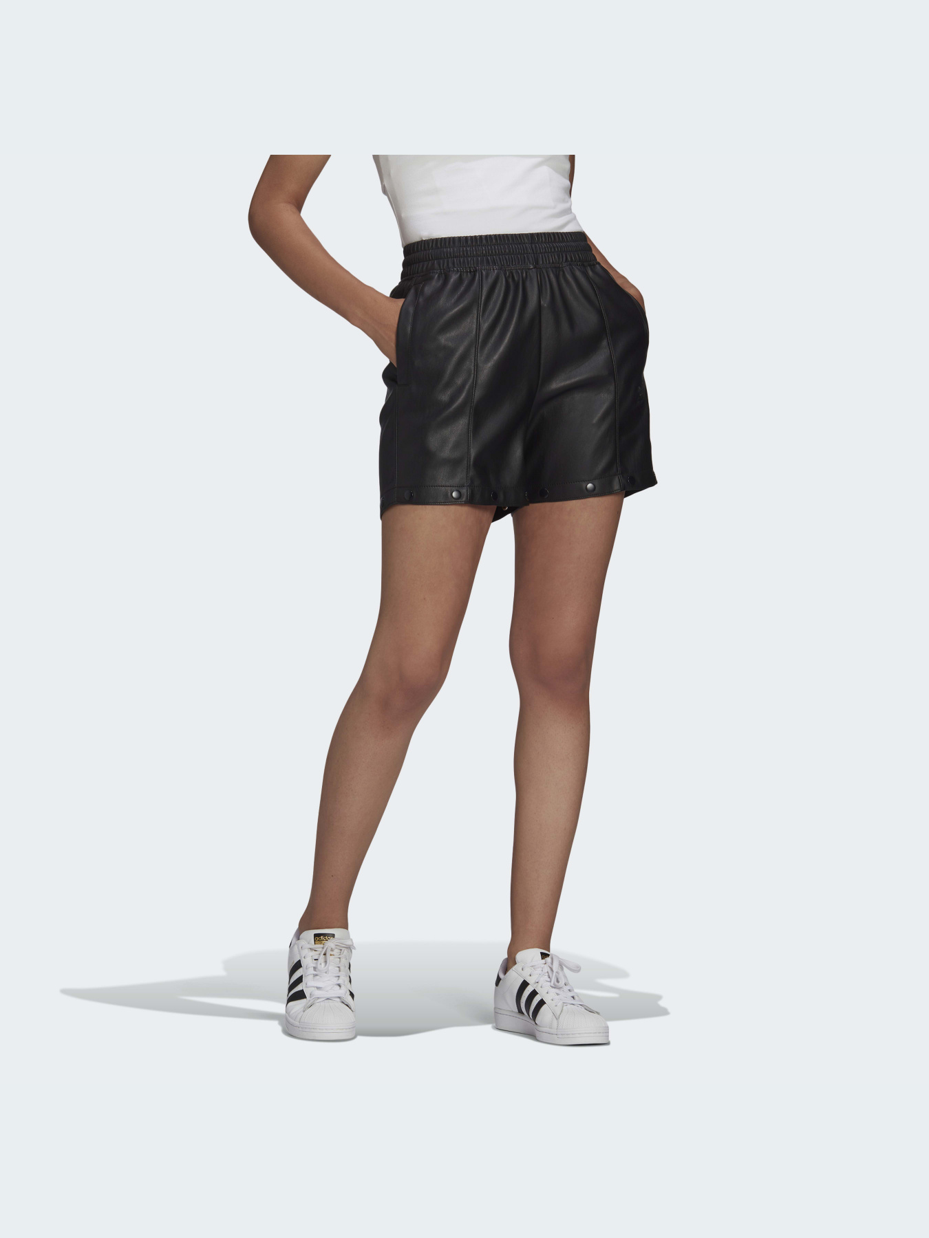 Повседневные штаны Adidas модель HF2017 Повседневные штаны Adidas модель HF2017 Фото