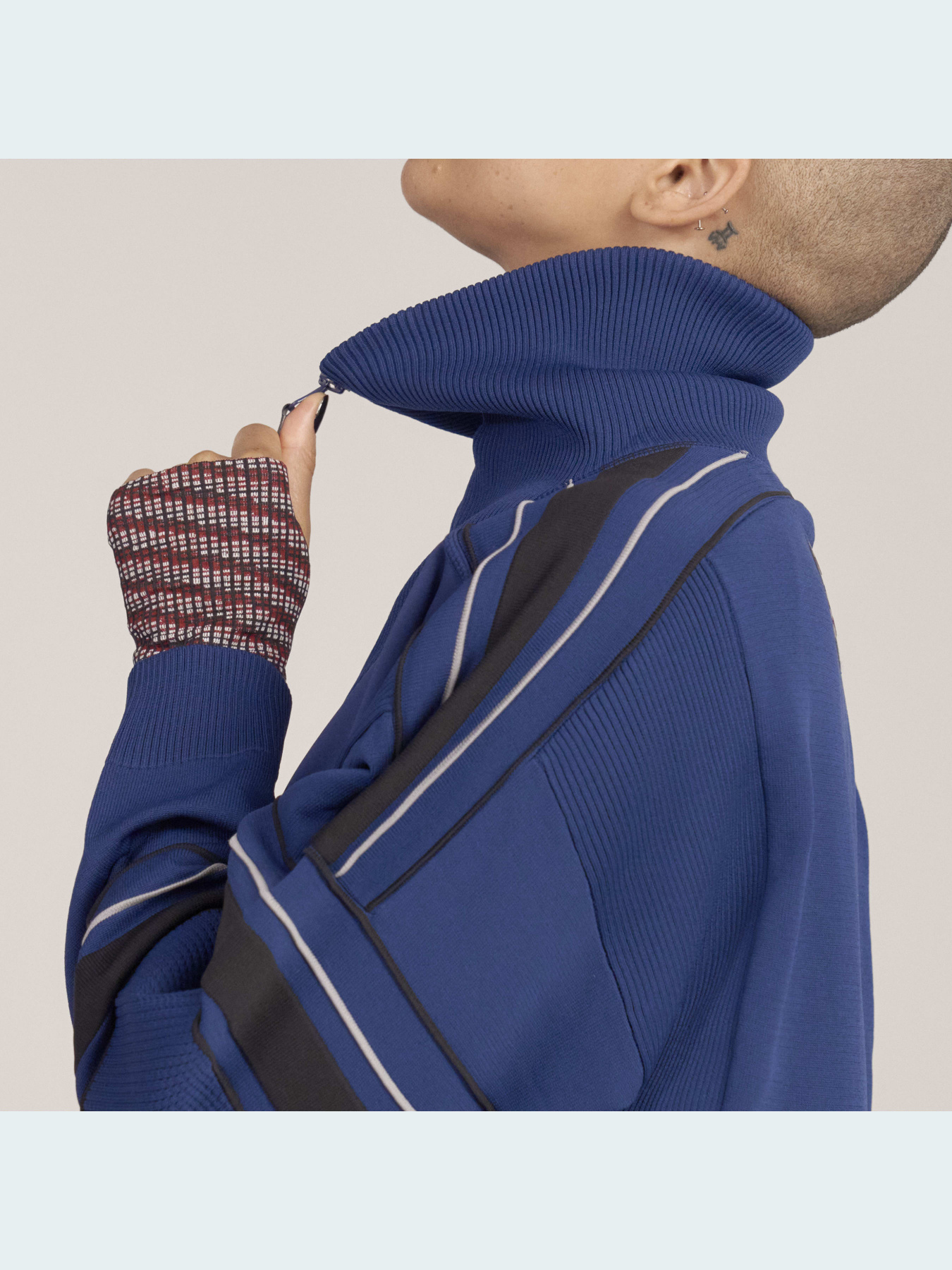 Кофта спортивна Adidas модель HG1264 Фото