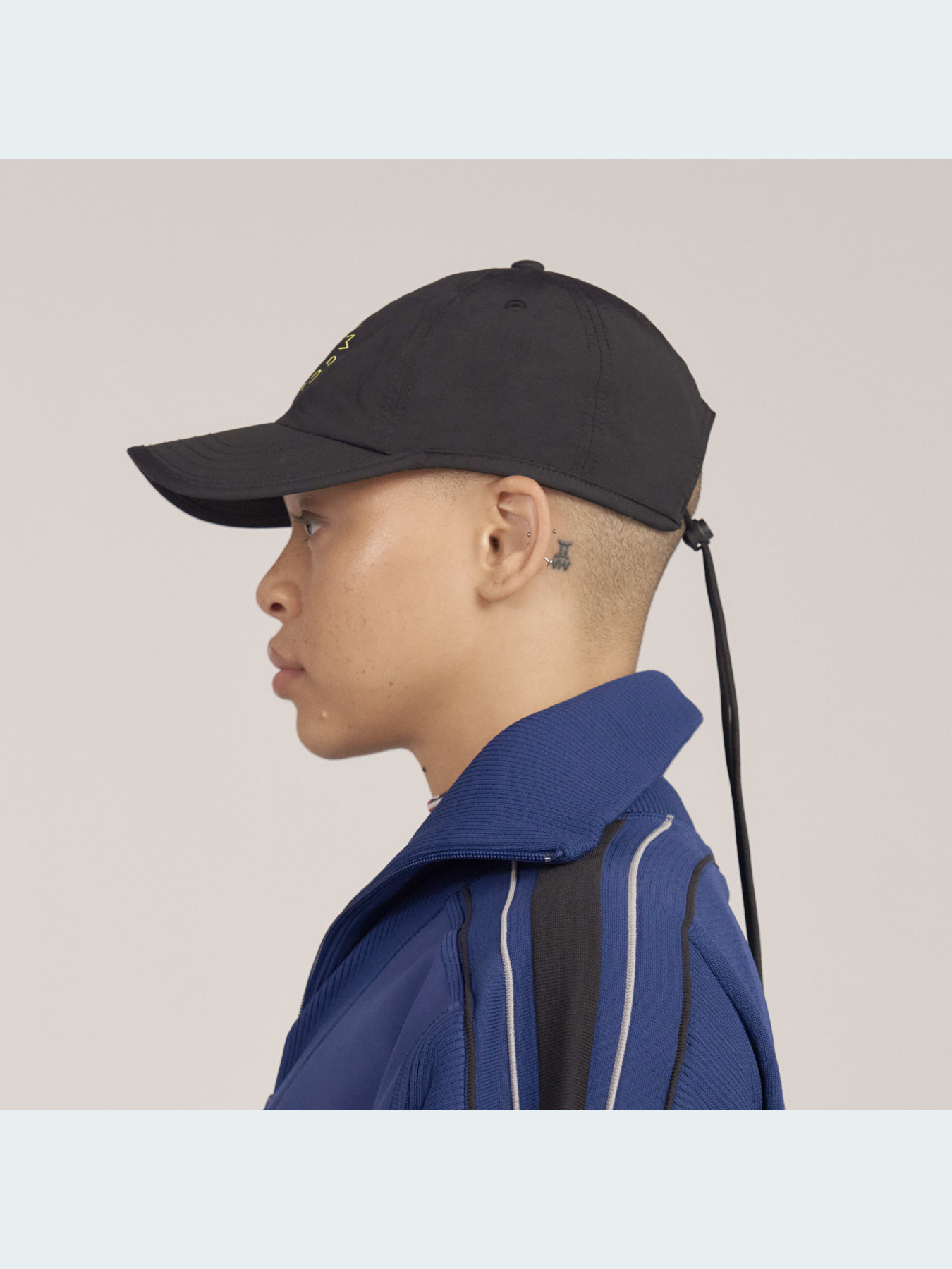 Кофта спортивна Adidas модель HG1264 Фото