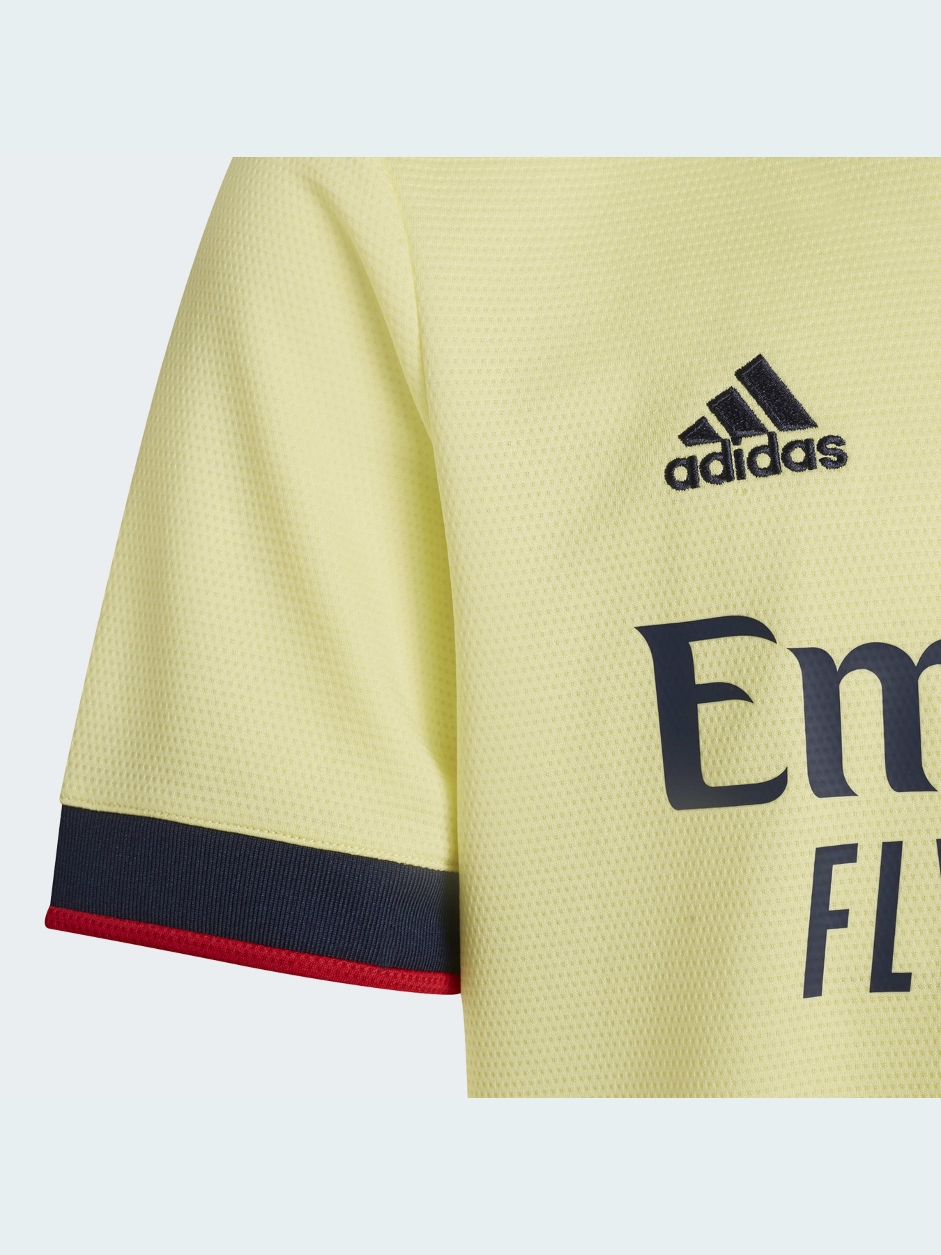 Футболка спортивная Adidas модель GQ3253 Фото