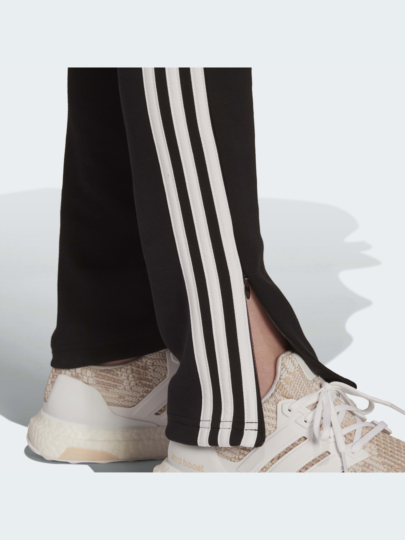 Штаны спортивные Adidas 3 Stripes модель GU9689 Фото