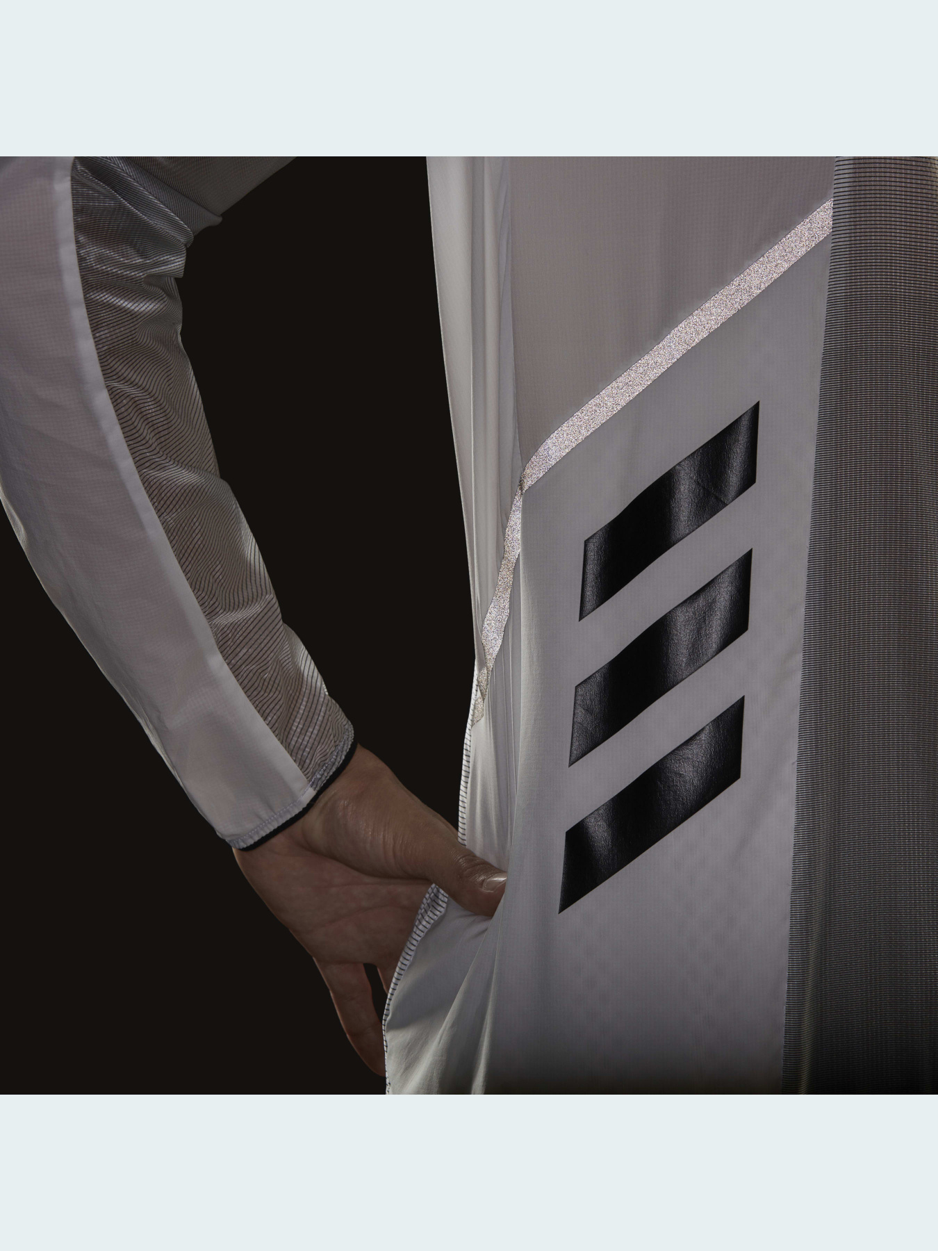 Ветровка Adidas модель GP1975 Фото