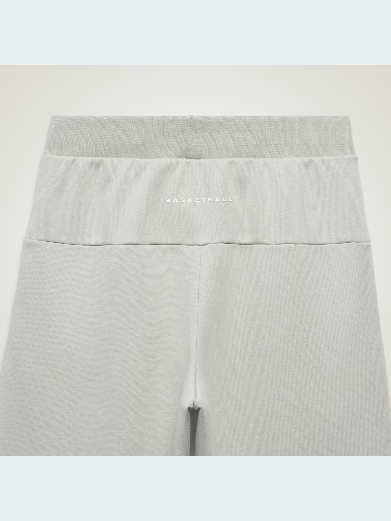 Штаны спортивные Adidas модель IA3429 Штаны спортивные Adidas модель IA3429 Фото