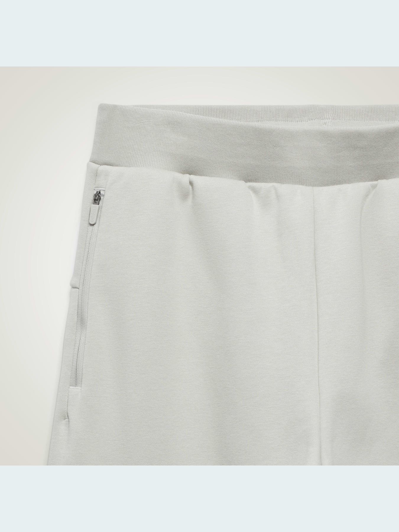 Штаны спортивные Adidas модель IA3429 Штаны спортивные Adidas модель IA3429 Фото