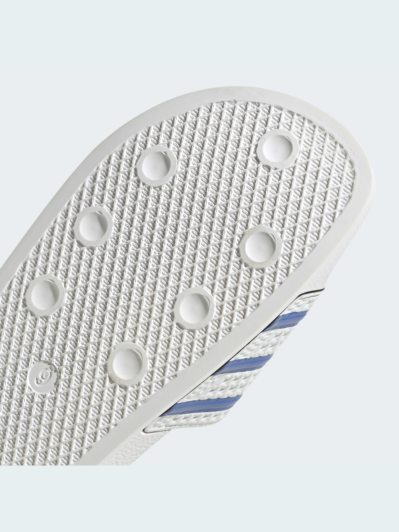 Шлепанцы Adidas Adilette модель FX5860 Фото