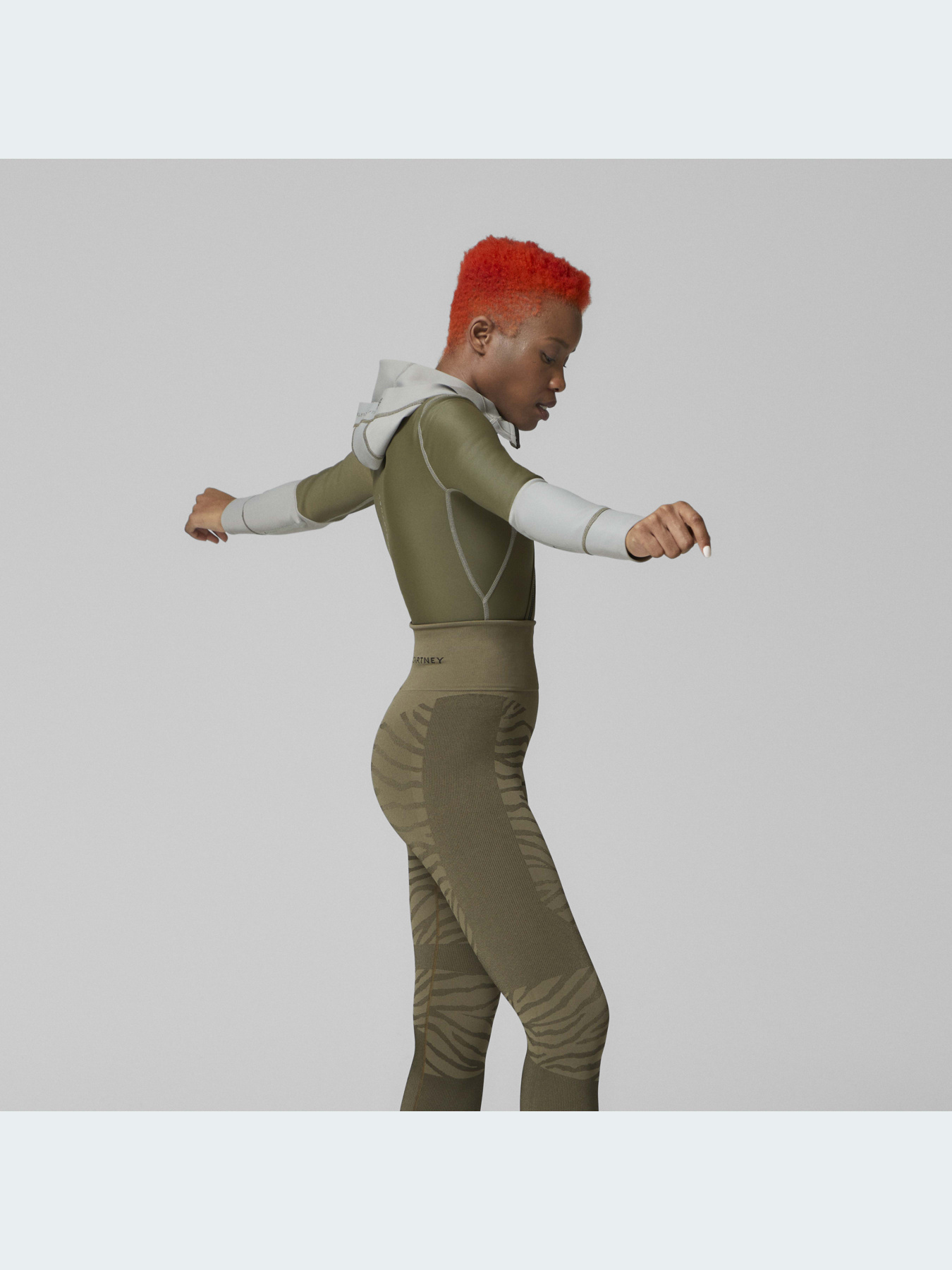 Спортивні леггінси Adidas модель GU9405 Фото