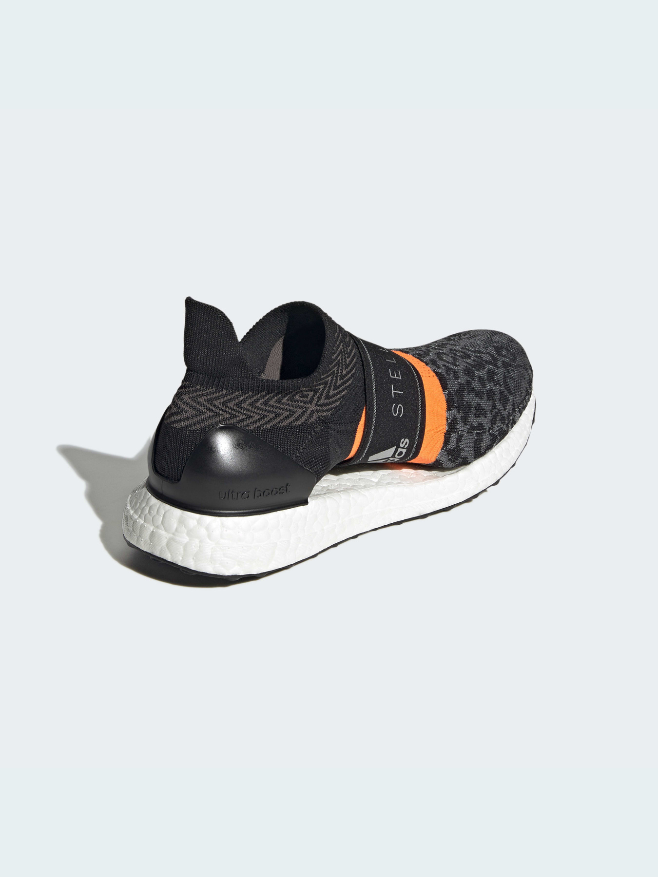 Кроссовки для бега Adidas Ultraboost модель GY4916 Фото