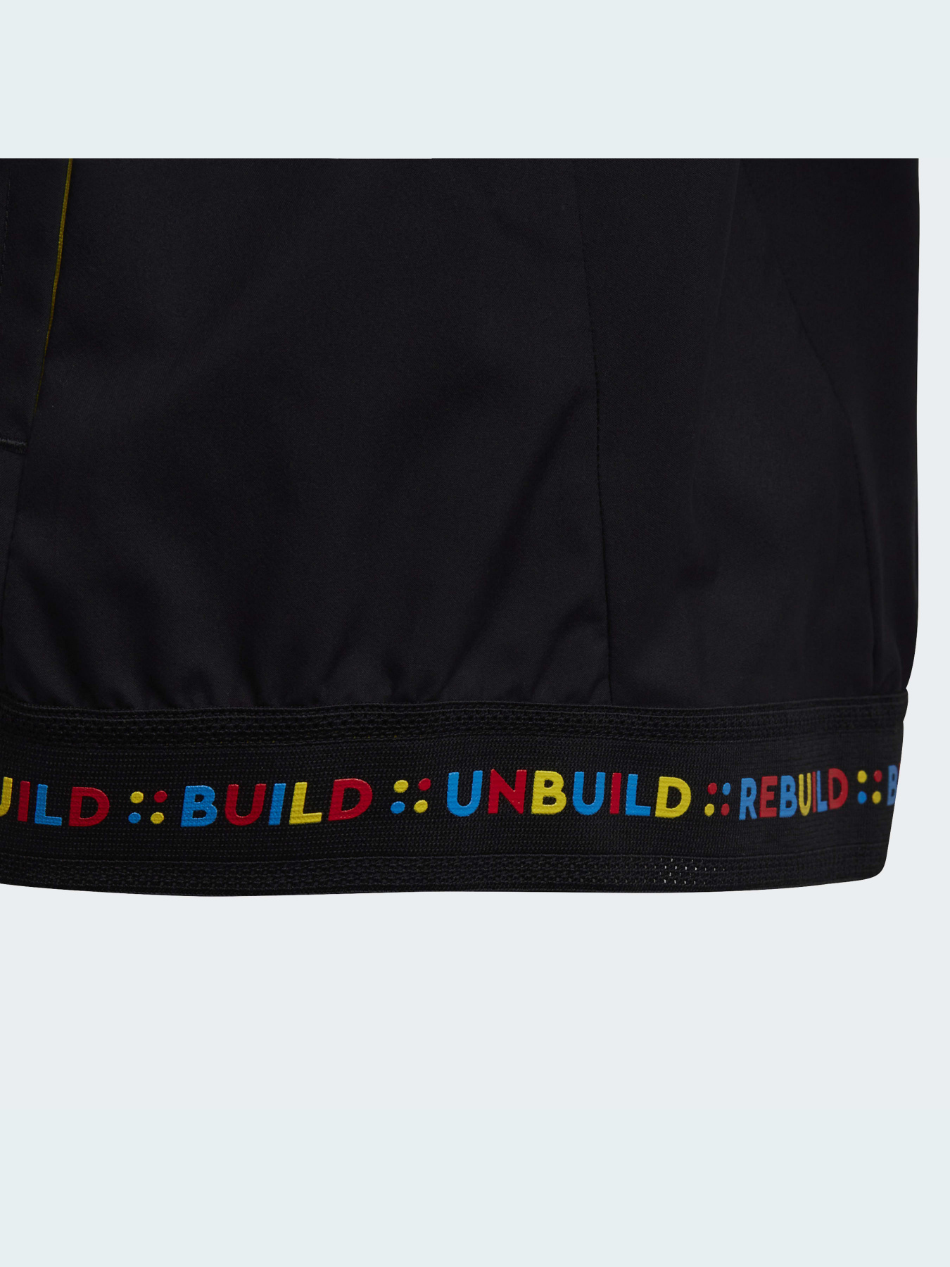 Ветровка Adidas модель HE5988 Ветровка Adidas модель HE5988 Фото